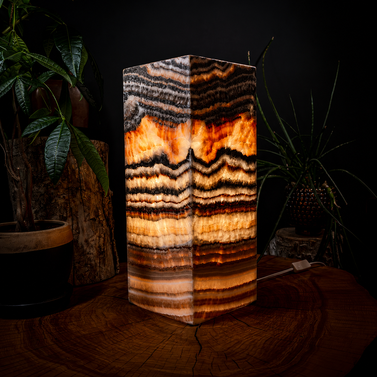 Vilona Onyx - Luxury Stone Décor