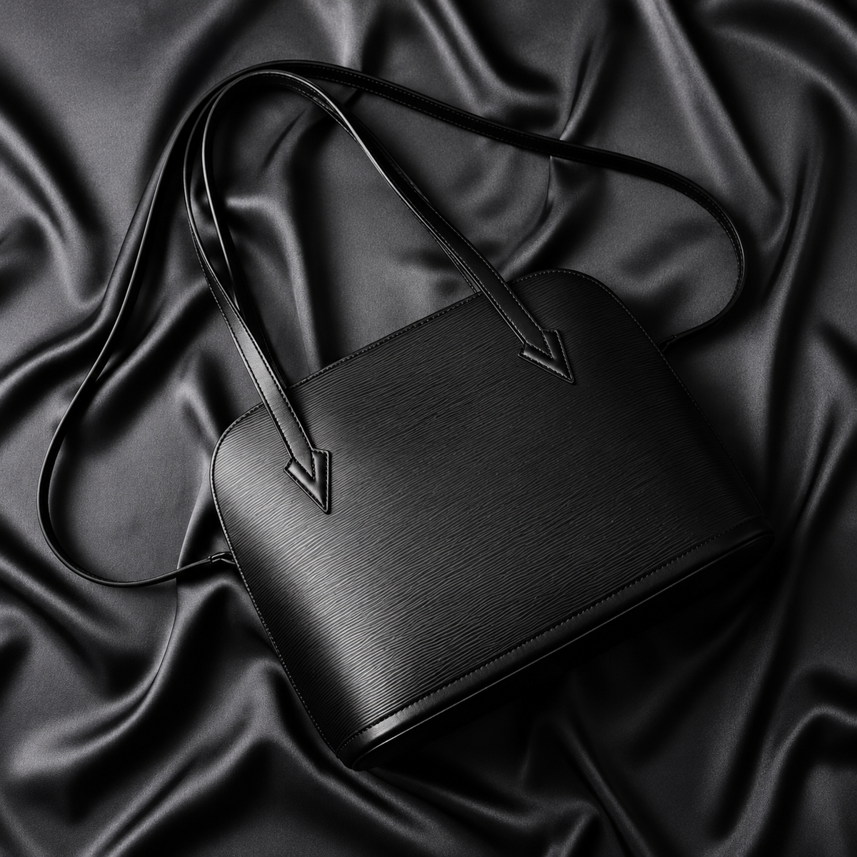 Louis Vuitton, Cartier, Chanel - Designer Bags
