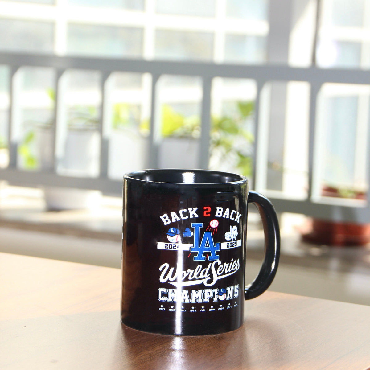 Los Angeles Dodgers Back-to-Back Champions Mug – World Series Ceramic Coffee Cup, Fan Collectible Gift