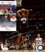 Lou Williams Clippers 76ers Signed/Autographed 8x10 Photo JSA 153846