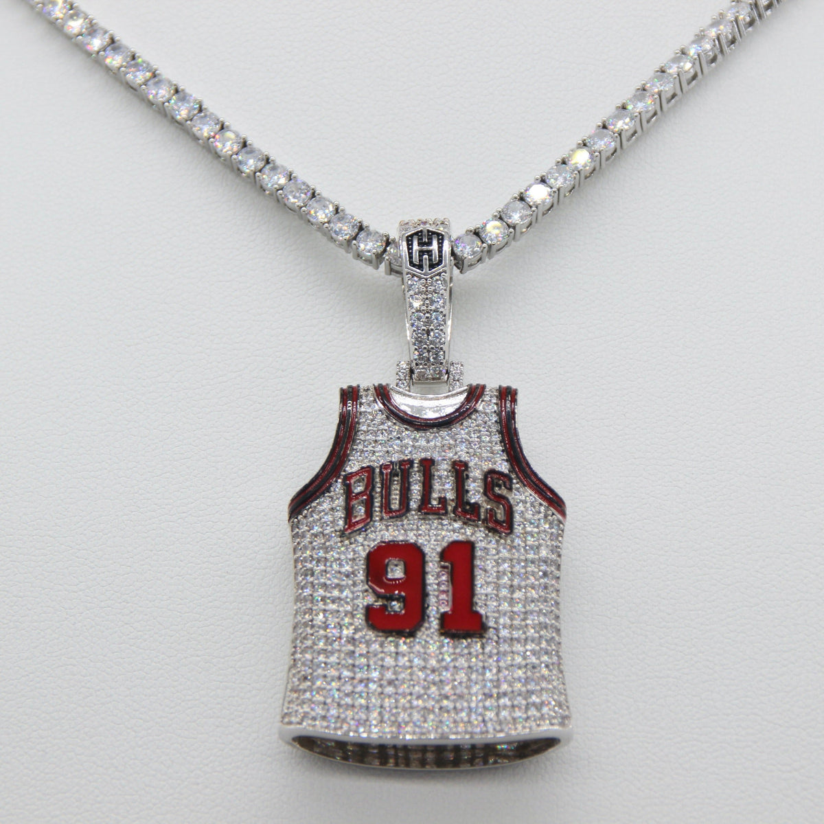 Chicago Bulls Dennis Rodman #91 Jersey Pendant Necklace – Premium Zircon Basketball Fan Gift