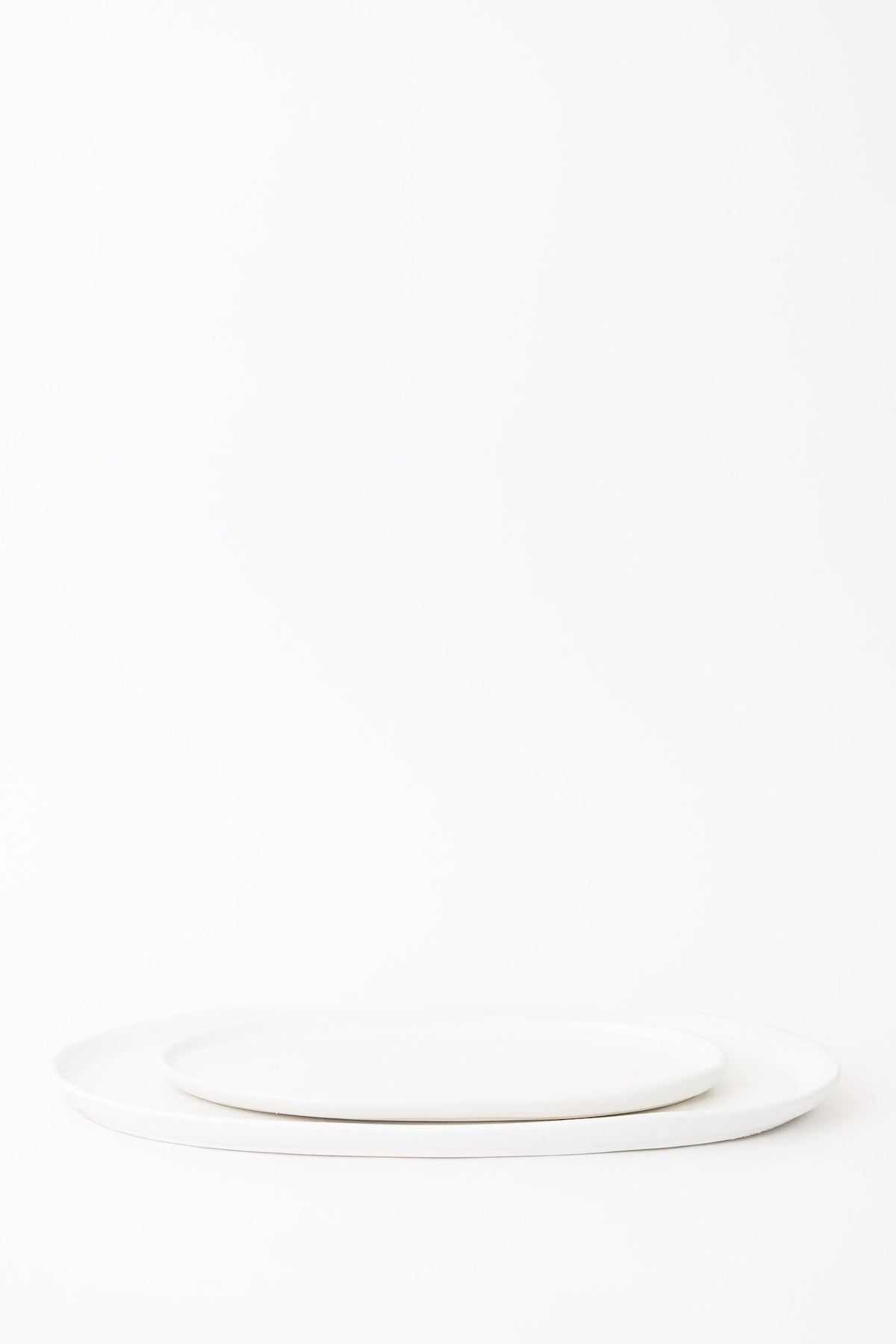 Ines Oval Lipped Serving Plate - Matte White - Set of 2