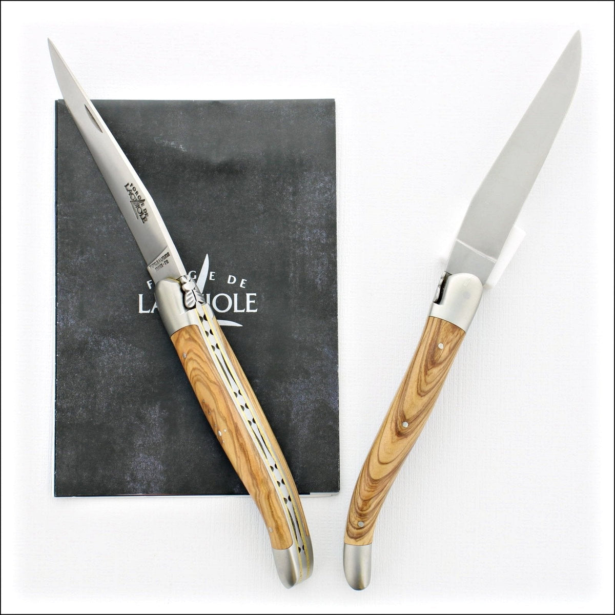 12 cm Carvé Source Series - Olivewood Handle - Satin