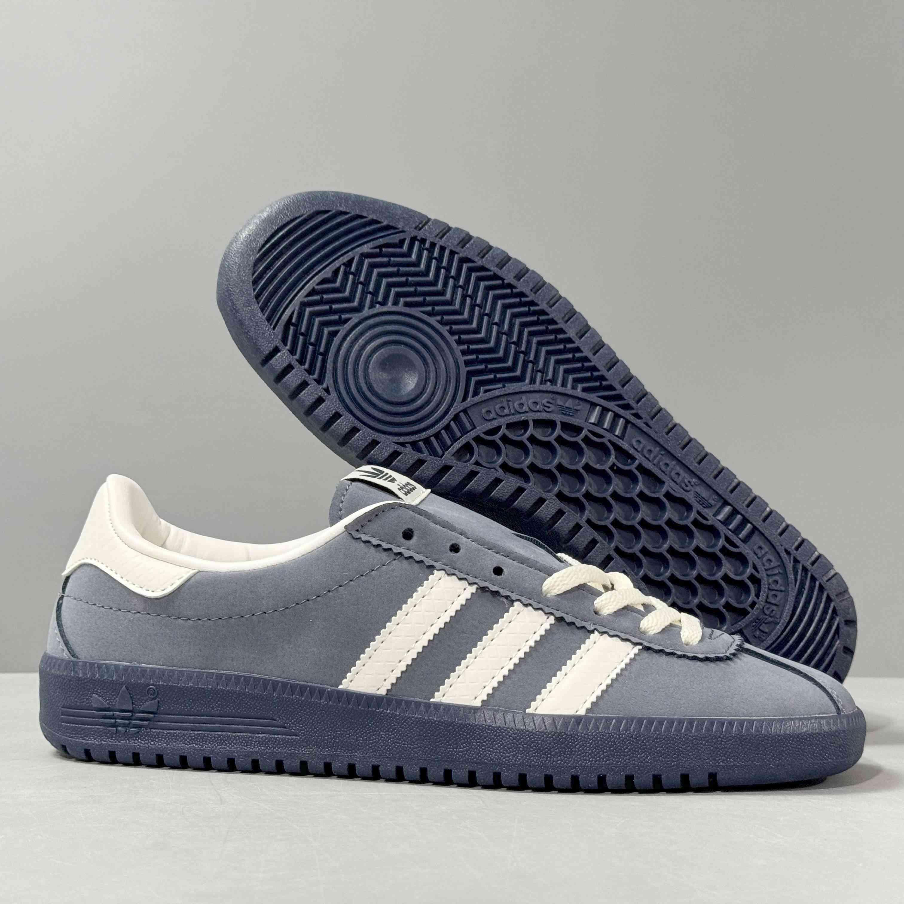 Adidas Originals Bermuda 'Preloved Ink'
