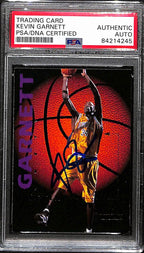Kevin Garnett HOF Signed/Auto 1995 Sports Heros Rookie Card #16 PSA/DNA 193460