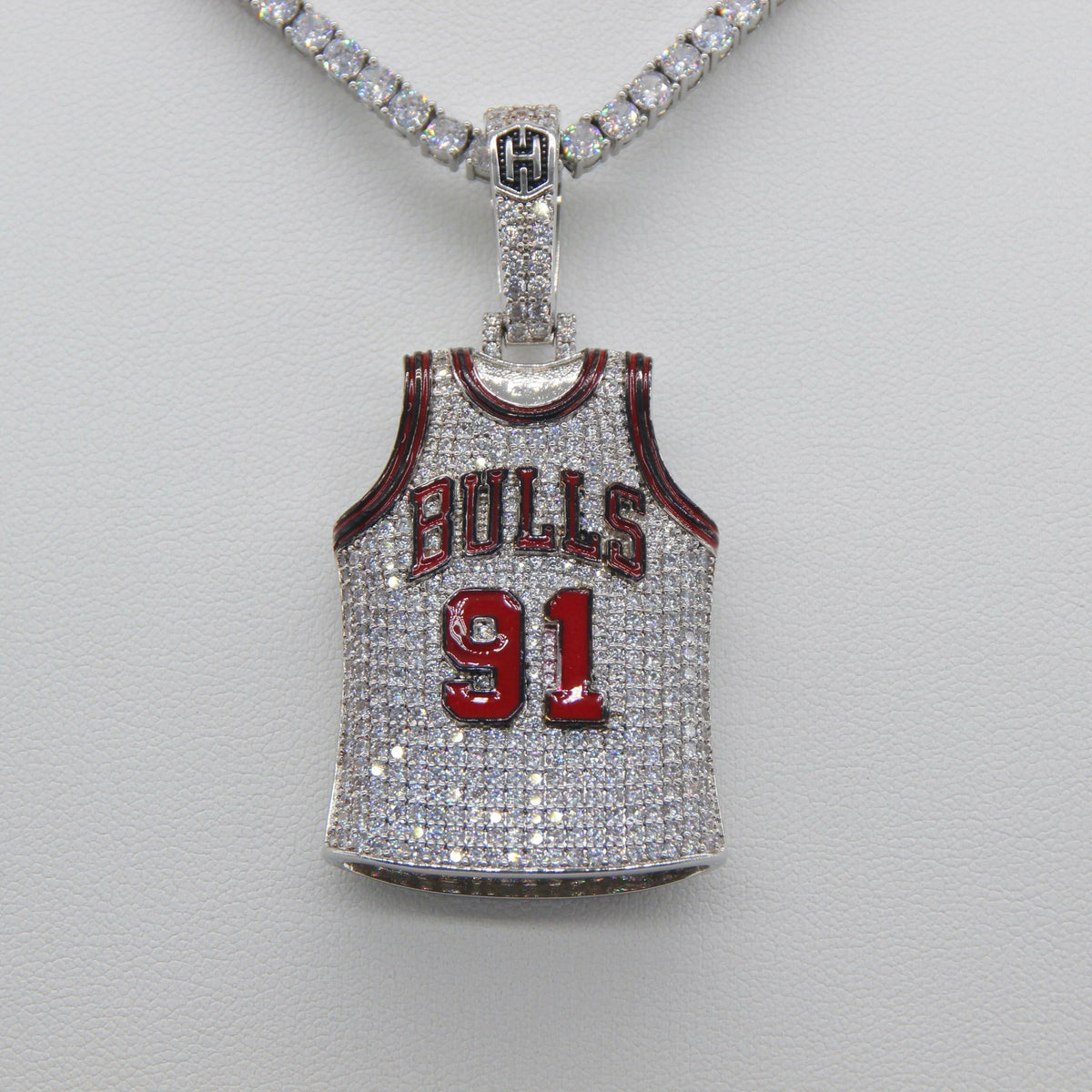 Chicago Bulls Dennis Rodman #91 Jersey Pendant Necklace – Premium Zircon Basketball Fan Gift
