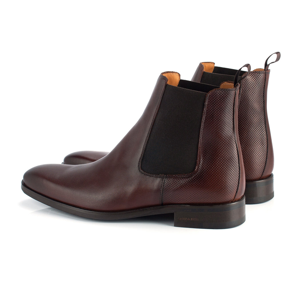 Captore Chelsea Boots // Cognac