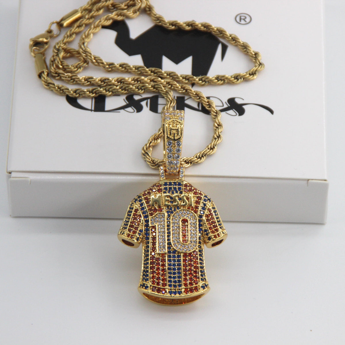 Luxury Football MESSI #10 Jersey Pendant Necklace with Zircon Stones – Perfect Gift for Sports Fans