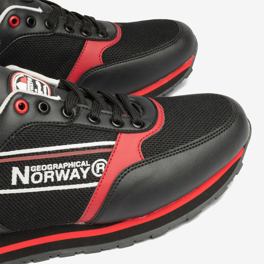 Cameron Sneaker // Black