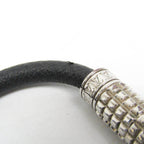Louis Vuitton Taiga Digit · Leather Bangle