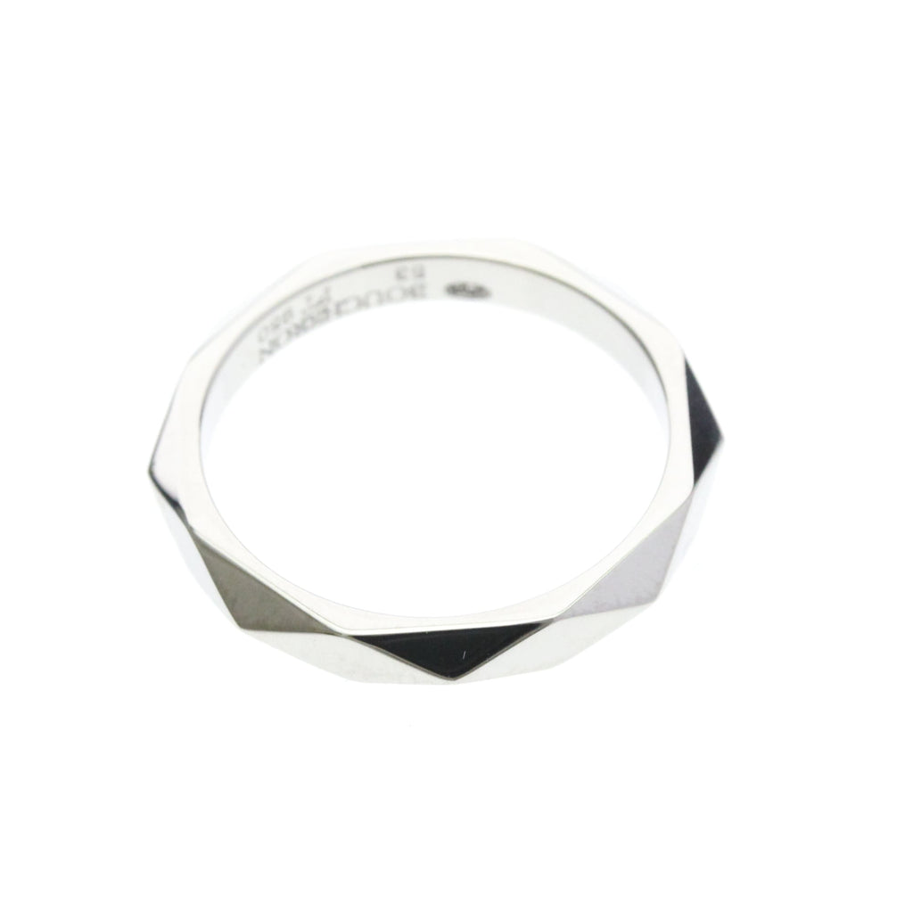 Boucheron Faceted · Platinum