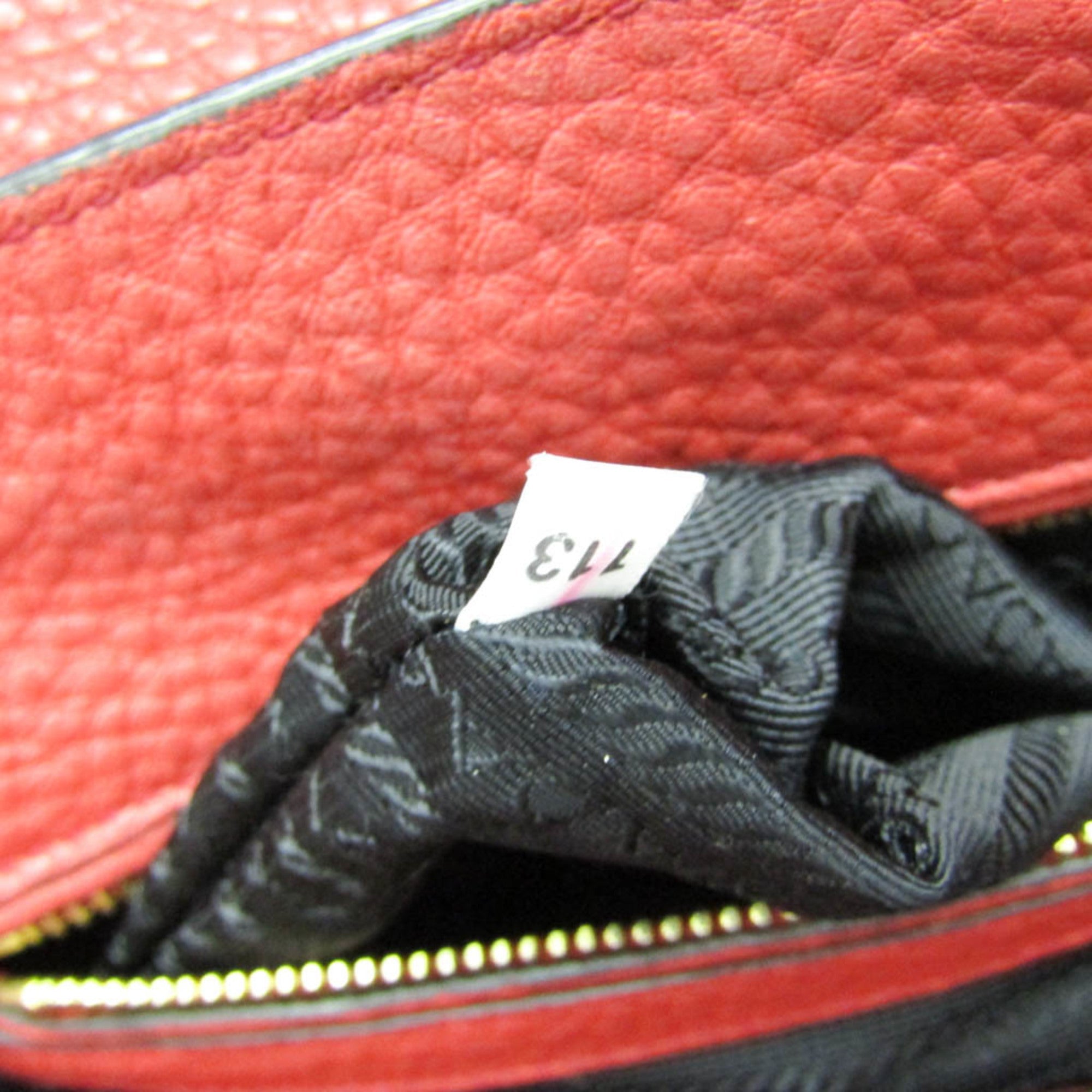 Prada Vit Daino · Leather
