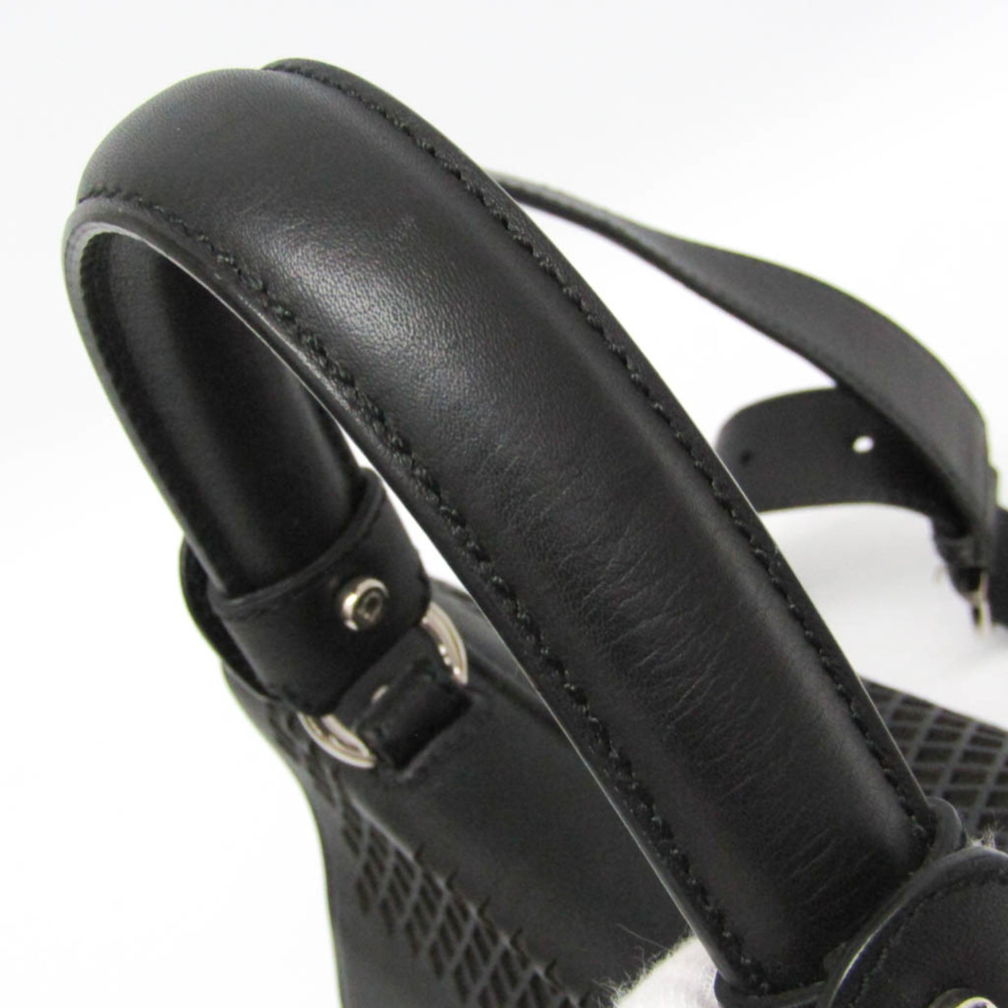 Salvatore Ferragamo Gancini · Punching Leather