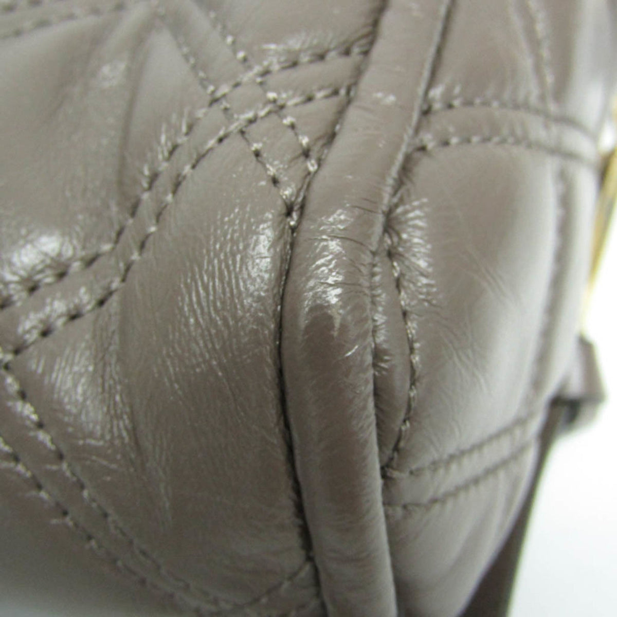 Marc Jacobs Quilted Softshot · Leather
