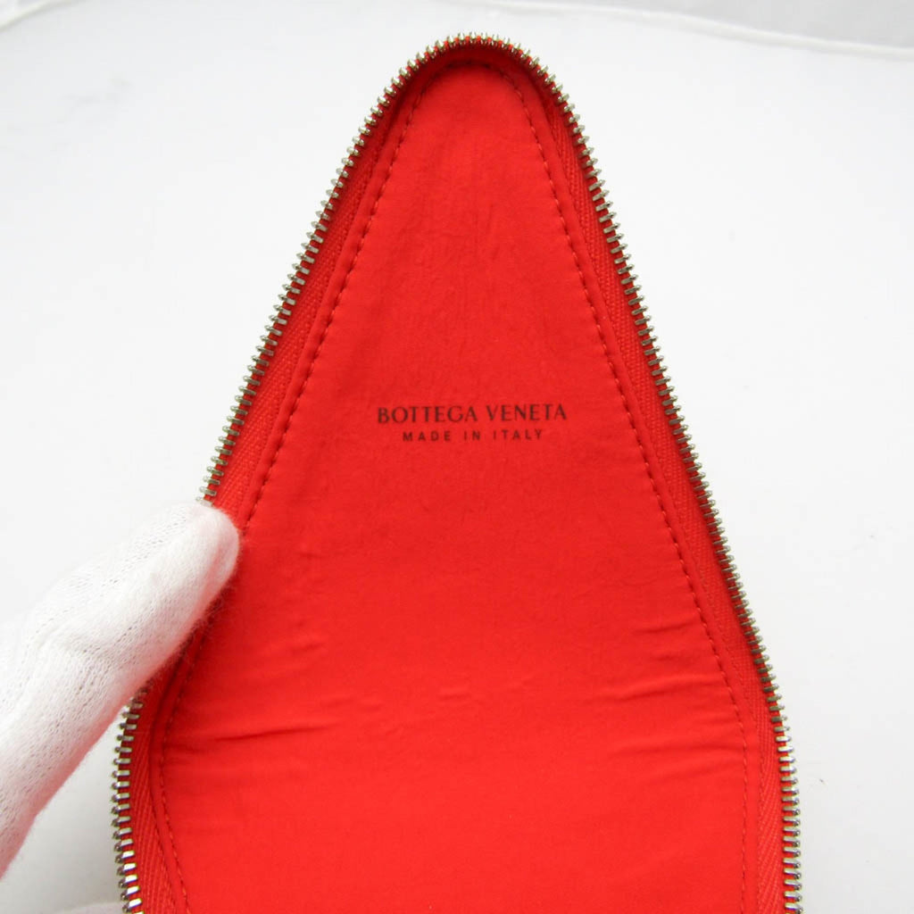 Bottega Veneta Intrecciato Pyramid · Leather