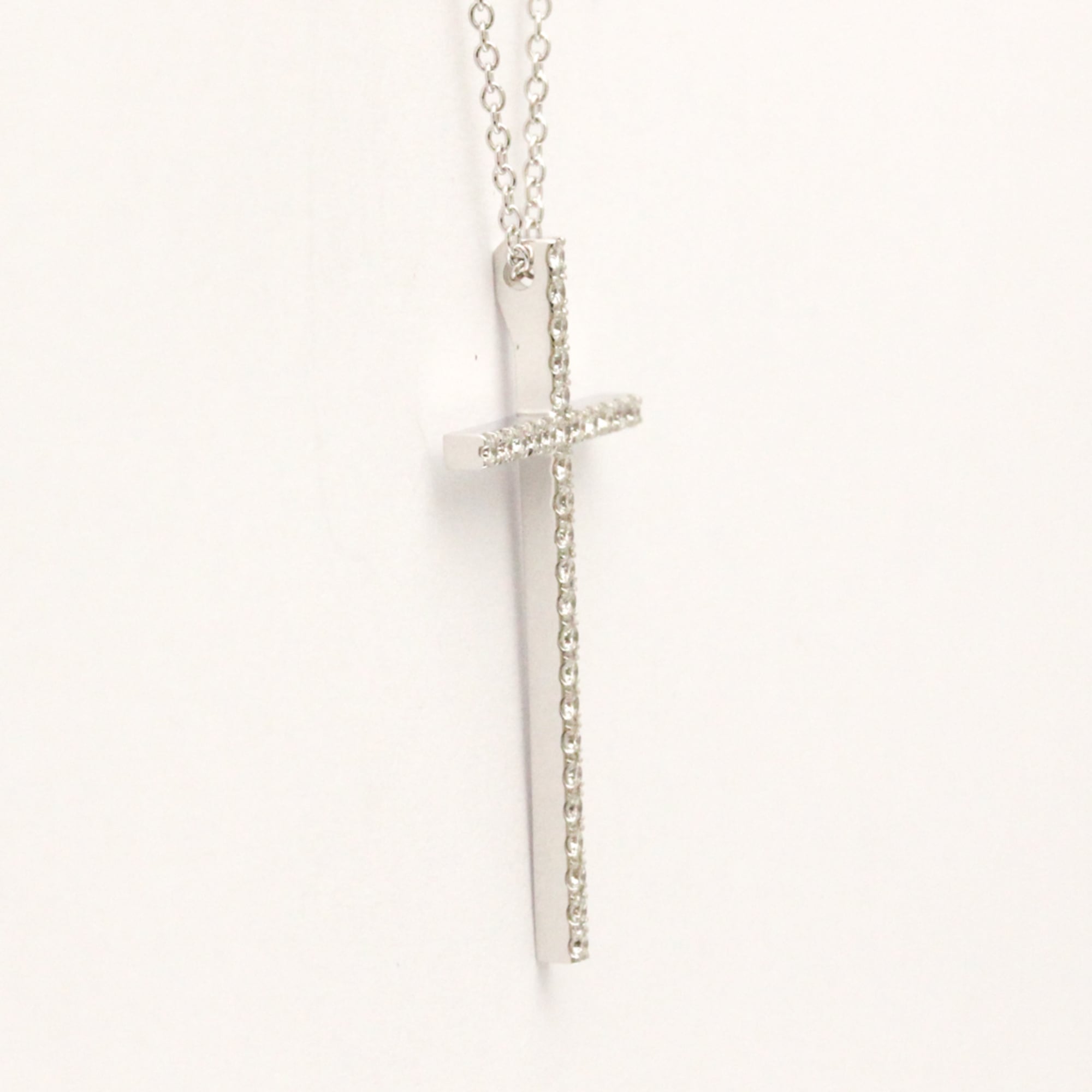 Tiffany Metro · 18K White Gold · Diamond