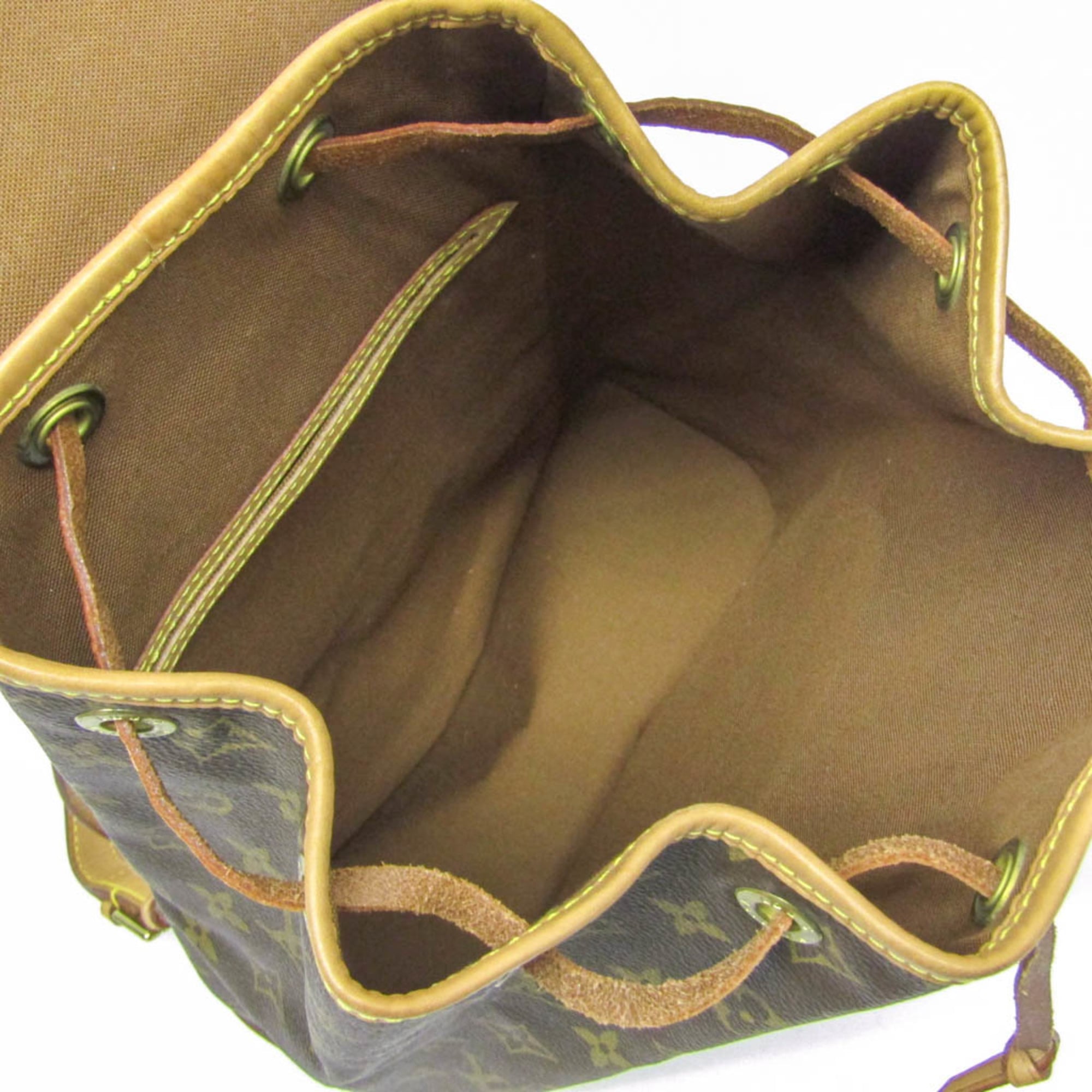 Louis Vuitton Montsouris MM · Monogram