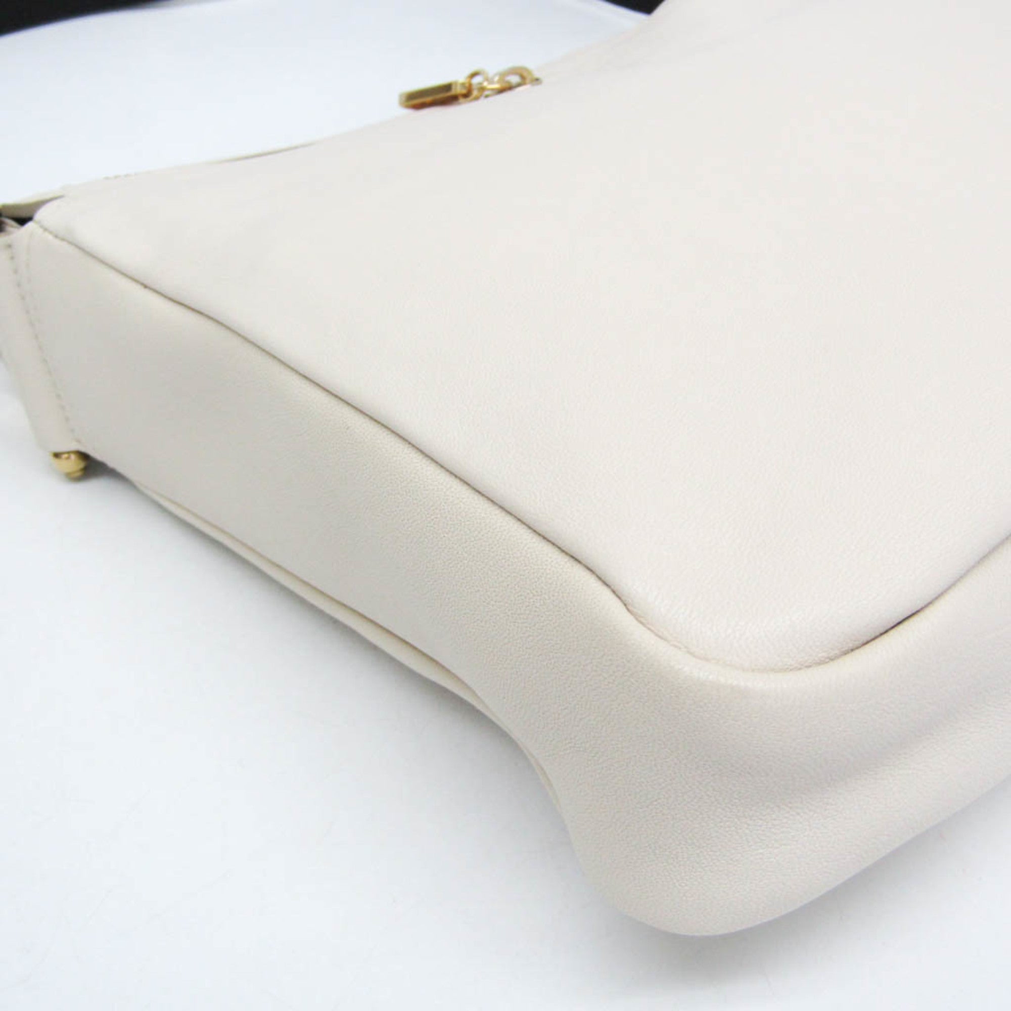 Chloé Vanessa · Leather Shoulder Bag