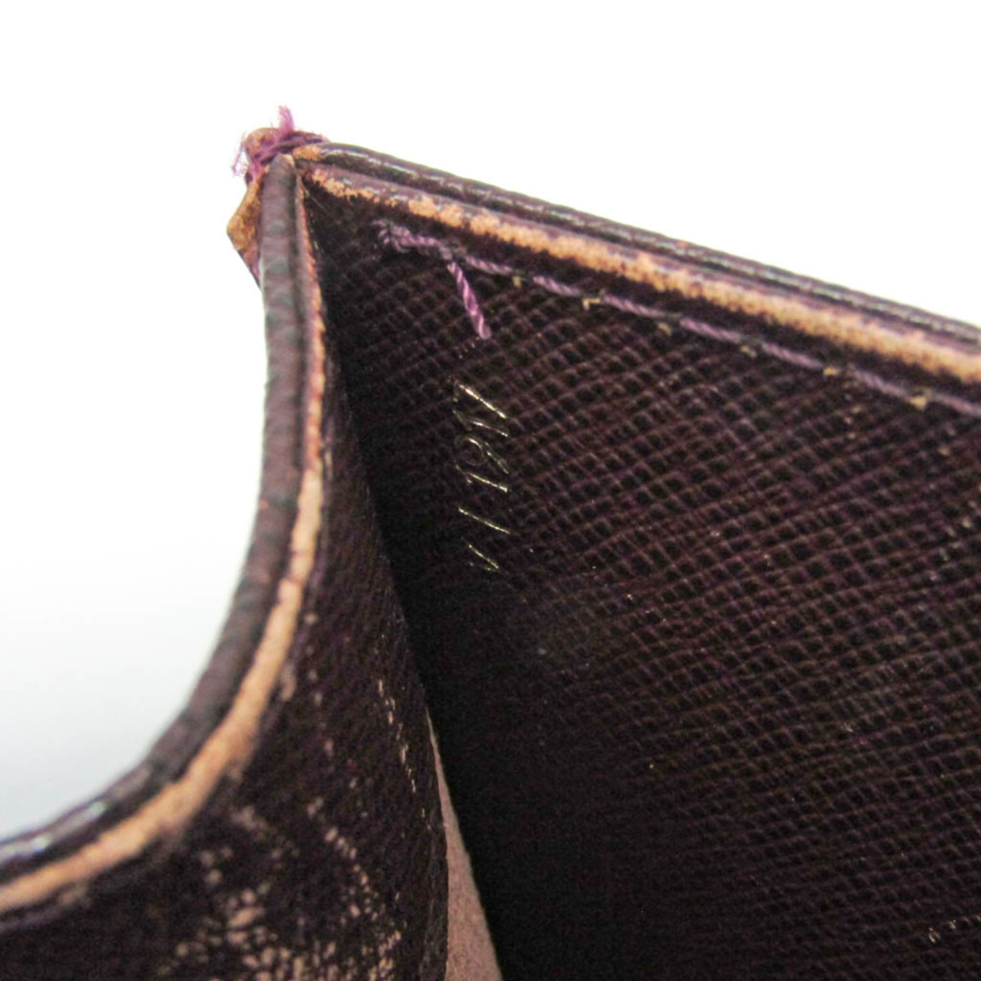 Louis Vuitton Serviette Clado · Taiga