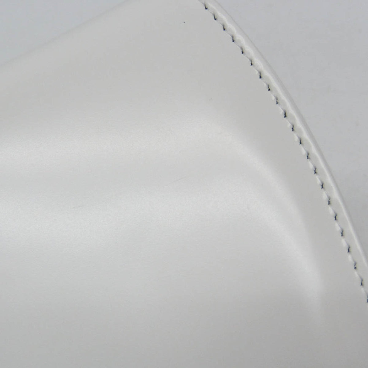 Salvatore Ferragamo Gancini · Leather