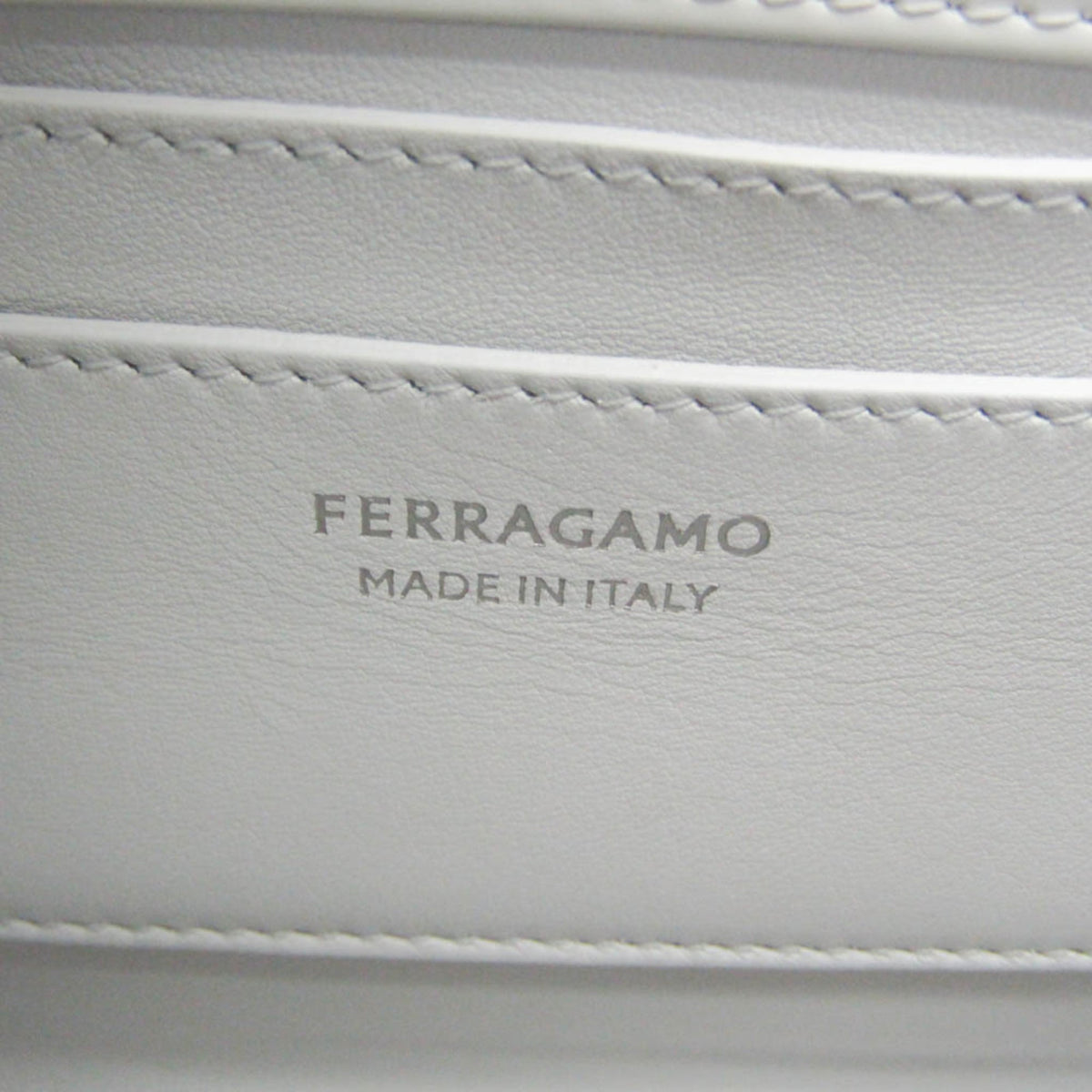 Salvatore Ferragamo Gancini · Leather