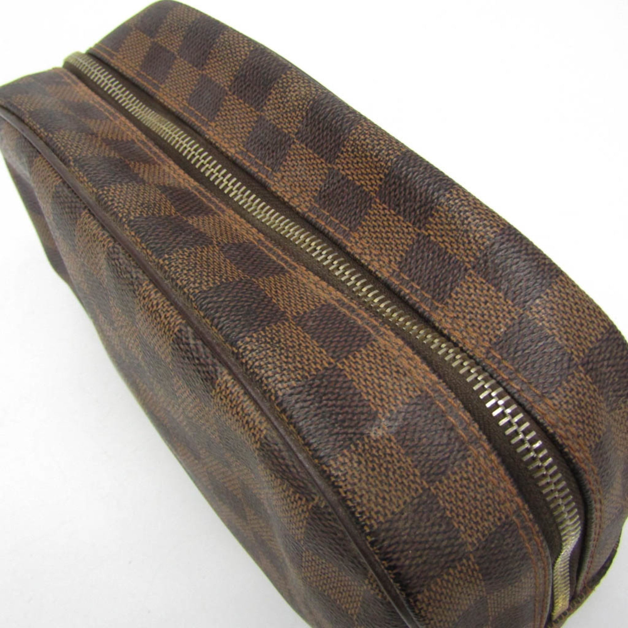 Louis Vuitton Damier · Toiletry Pouch
