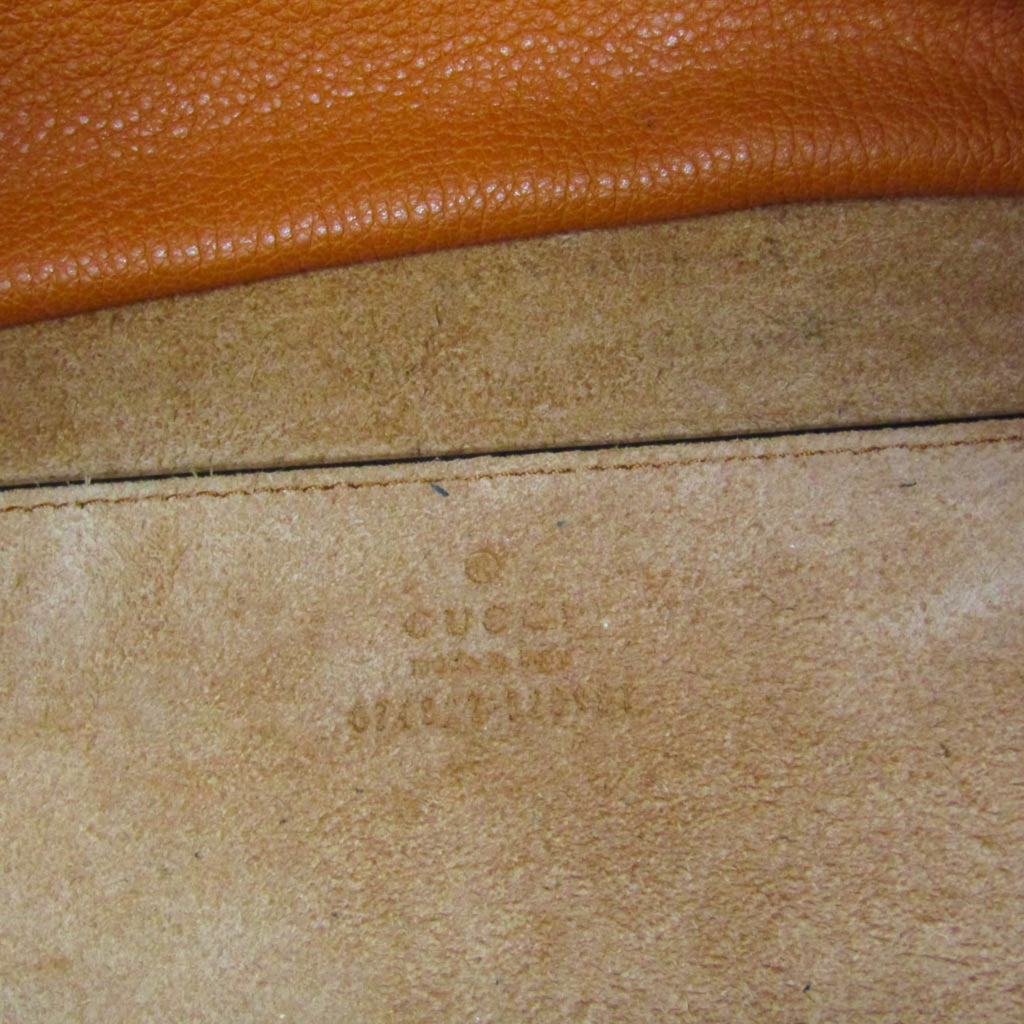 Gucci Logo Tote · Leather