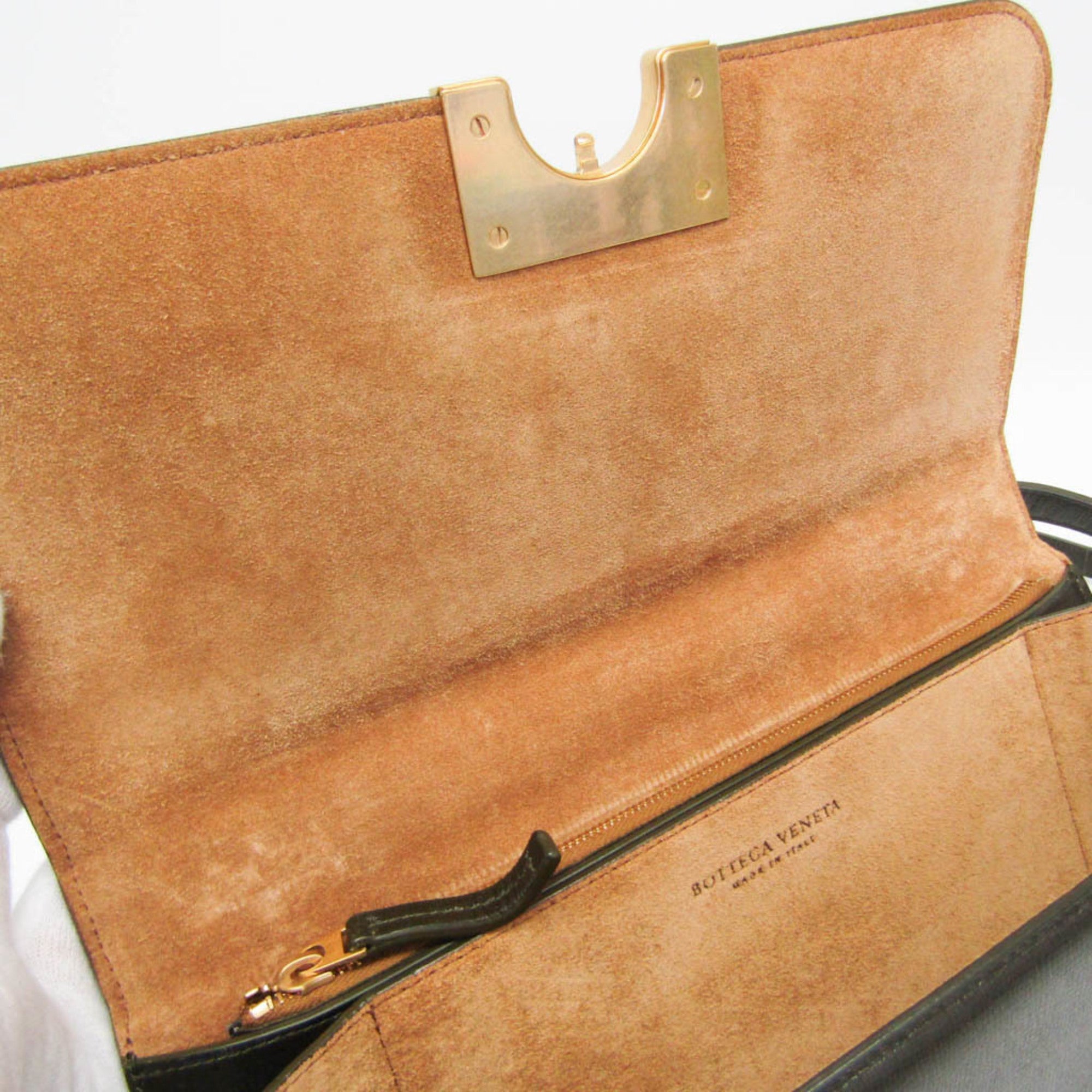 Bottega Veneta Classic · Leather