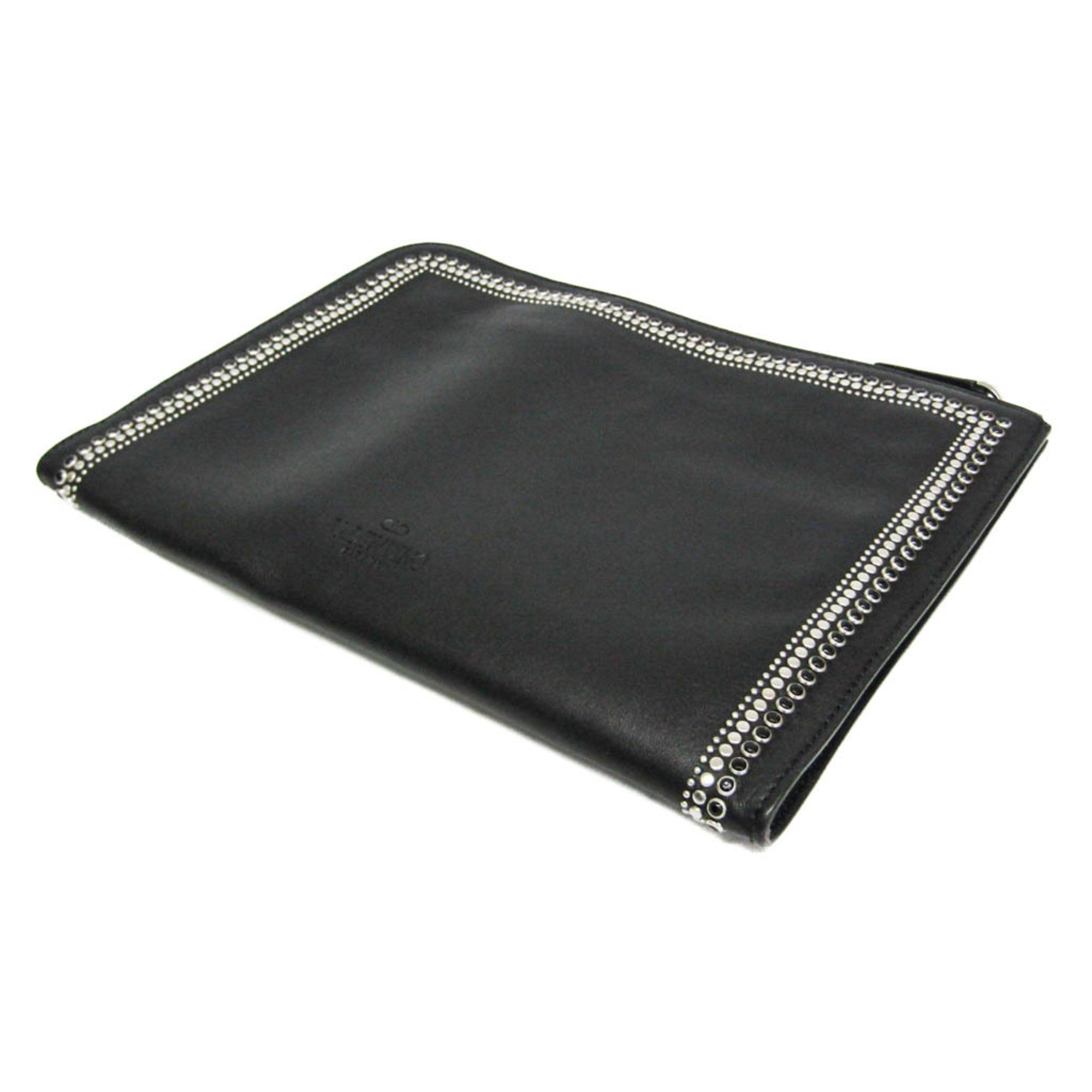 Valentino Garavani Rockstud · Leather Clutch