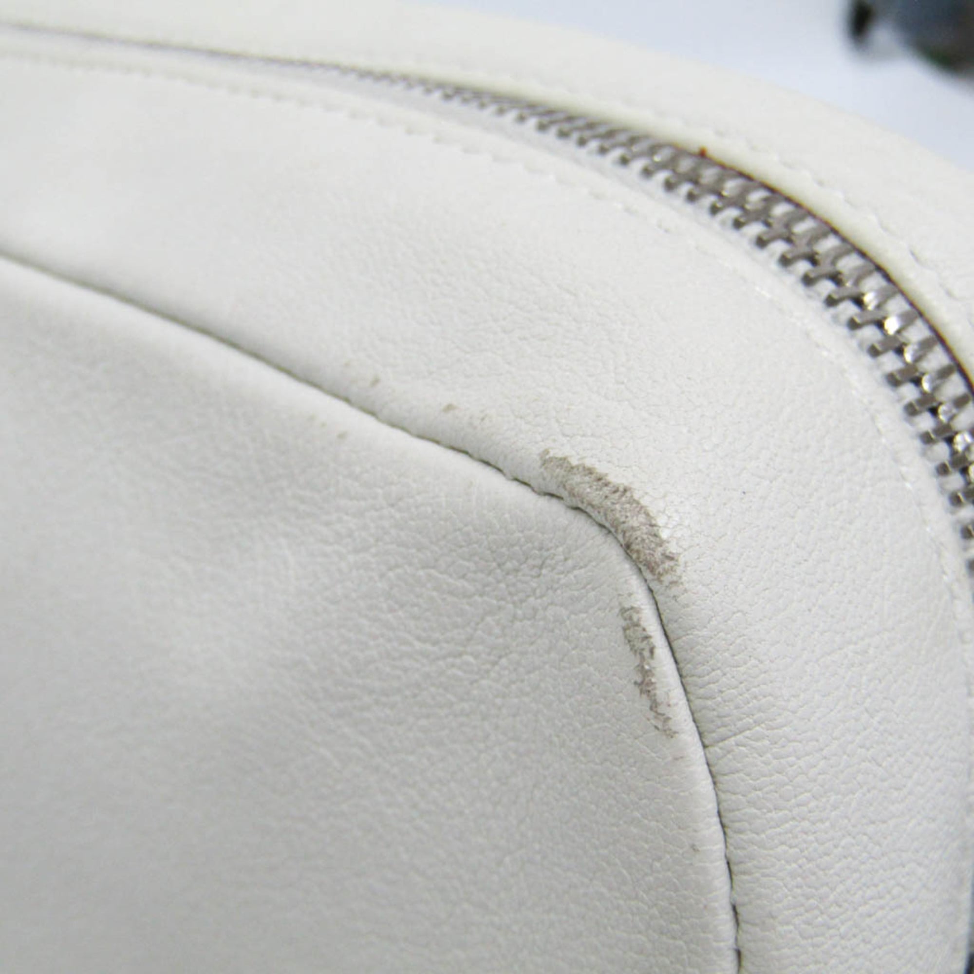 Saint Laurent Lou · Calfskin