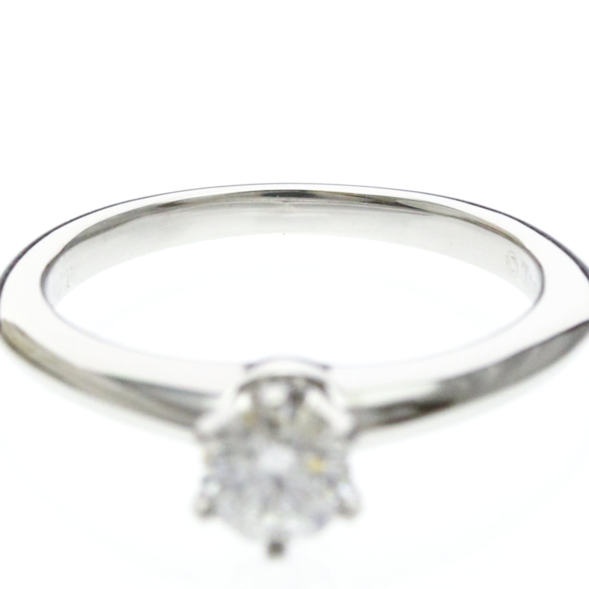 Tiffany Solitaire · Platinum · Diamond