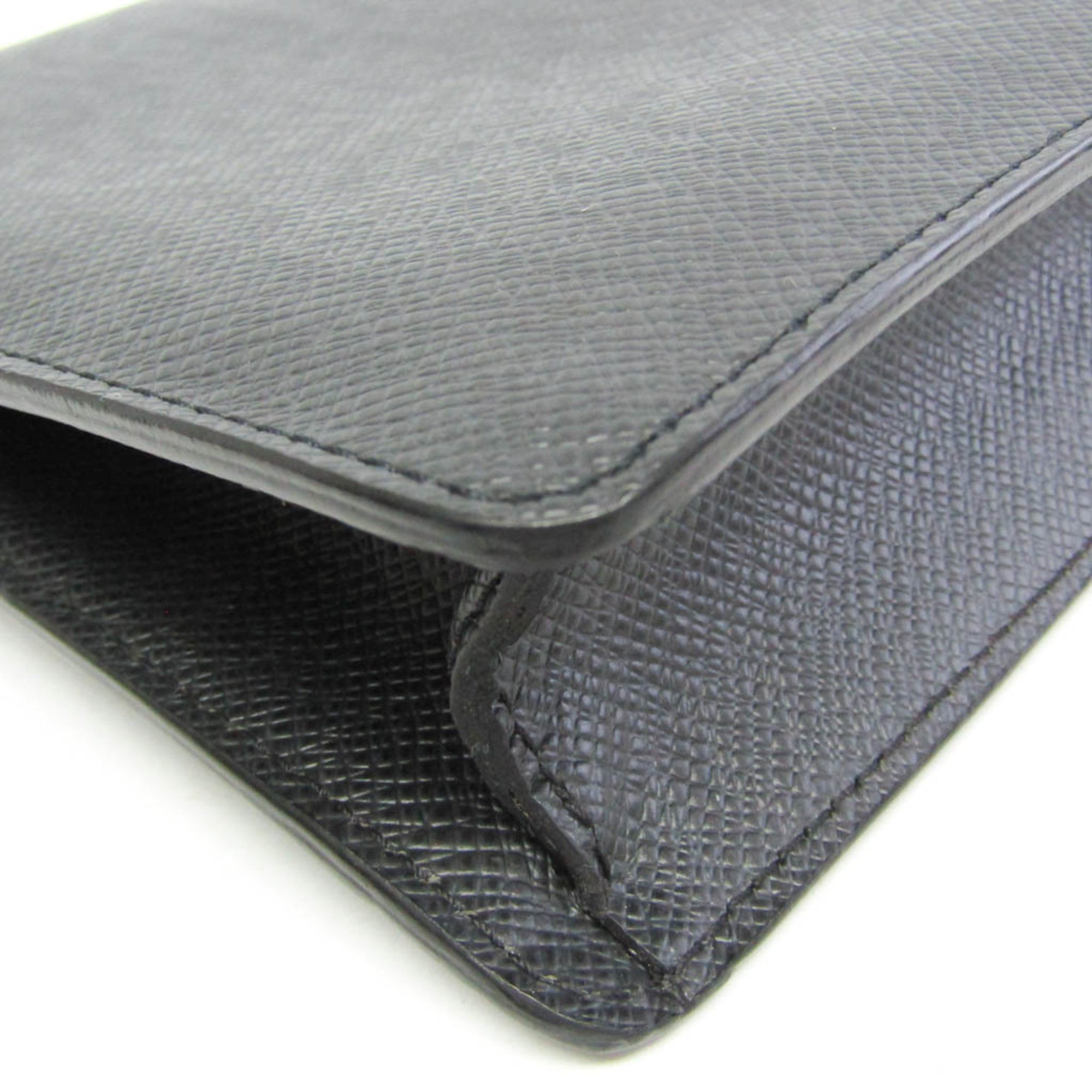 Louis Vuitton Taiga Veraiya · Ardoise