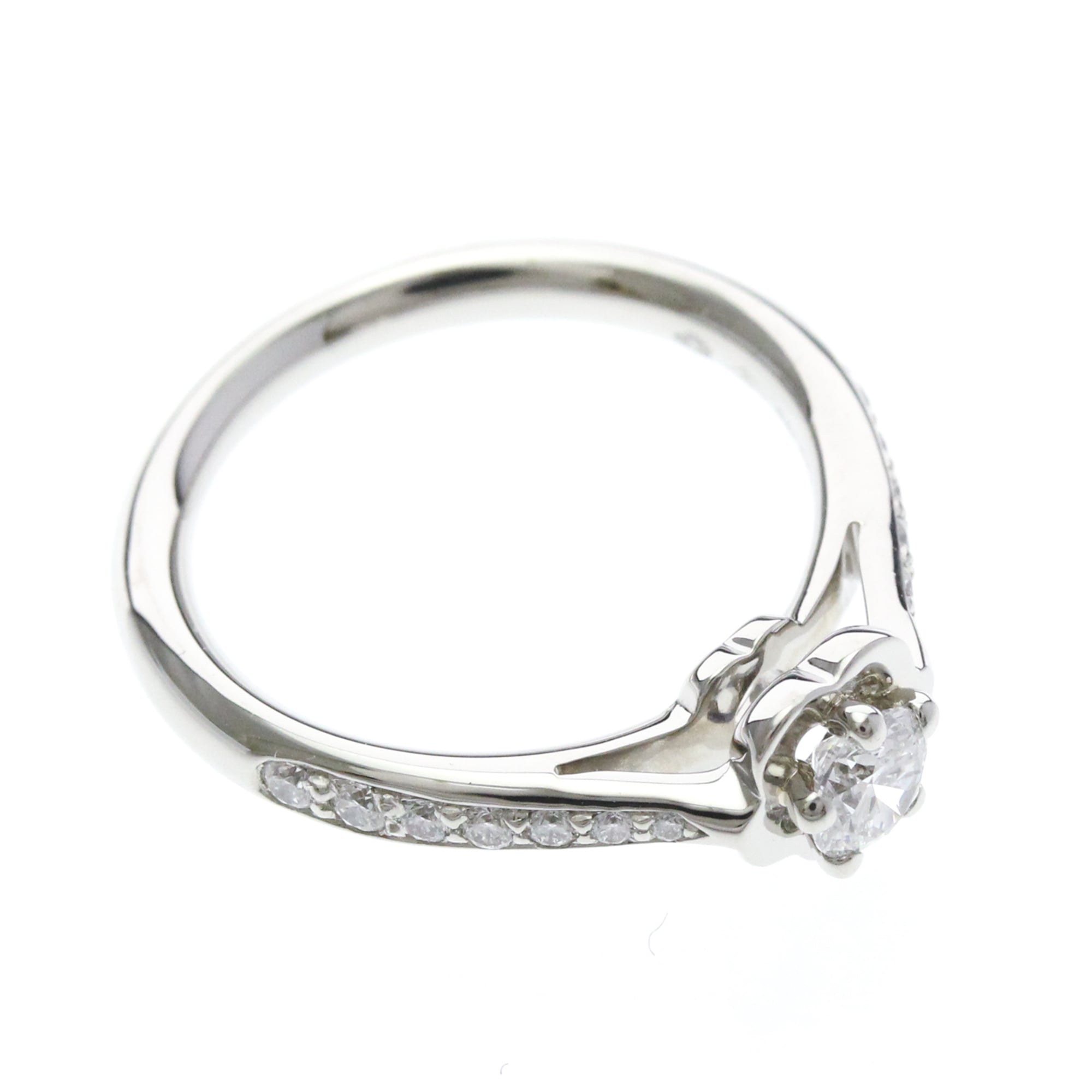 Chanel Camellia · Platinum · Diamond