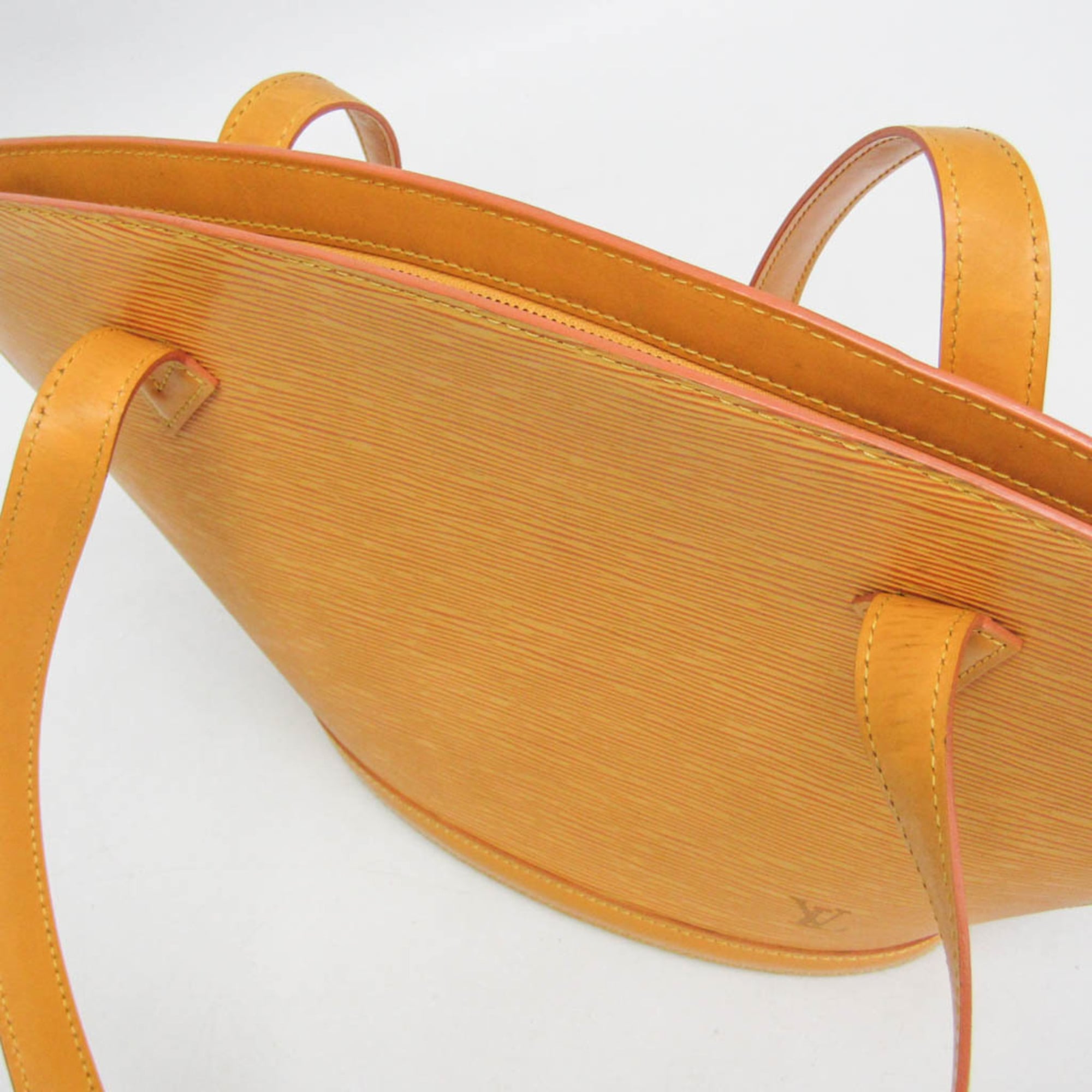 Louis Vuitton Saint-Jacques PM · Epi
