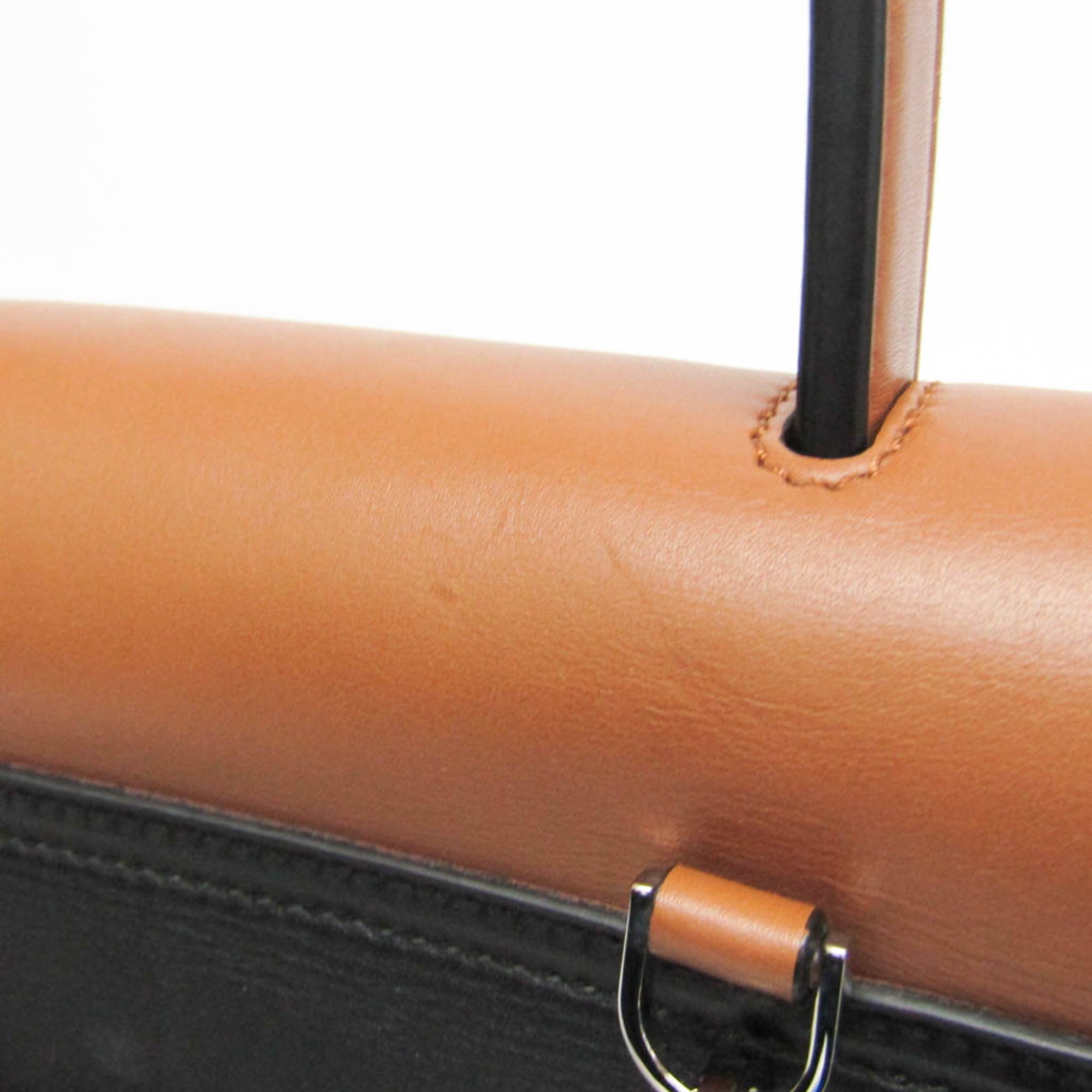 Tod's Wave Medium · Calfskin