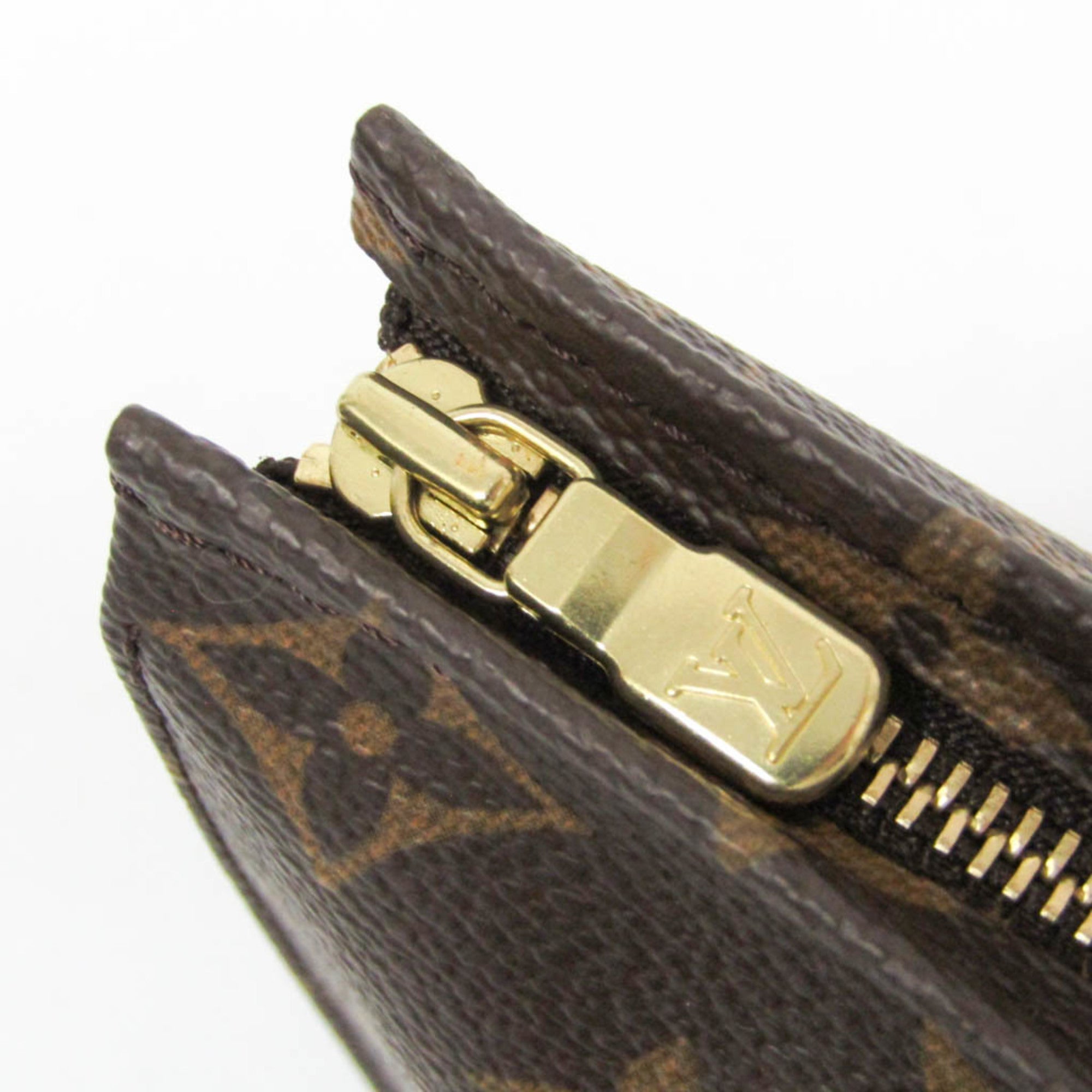 Louis Vuitton Monogram Pochette Toilet 19