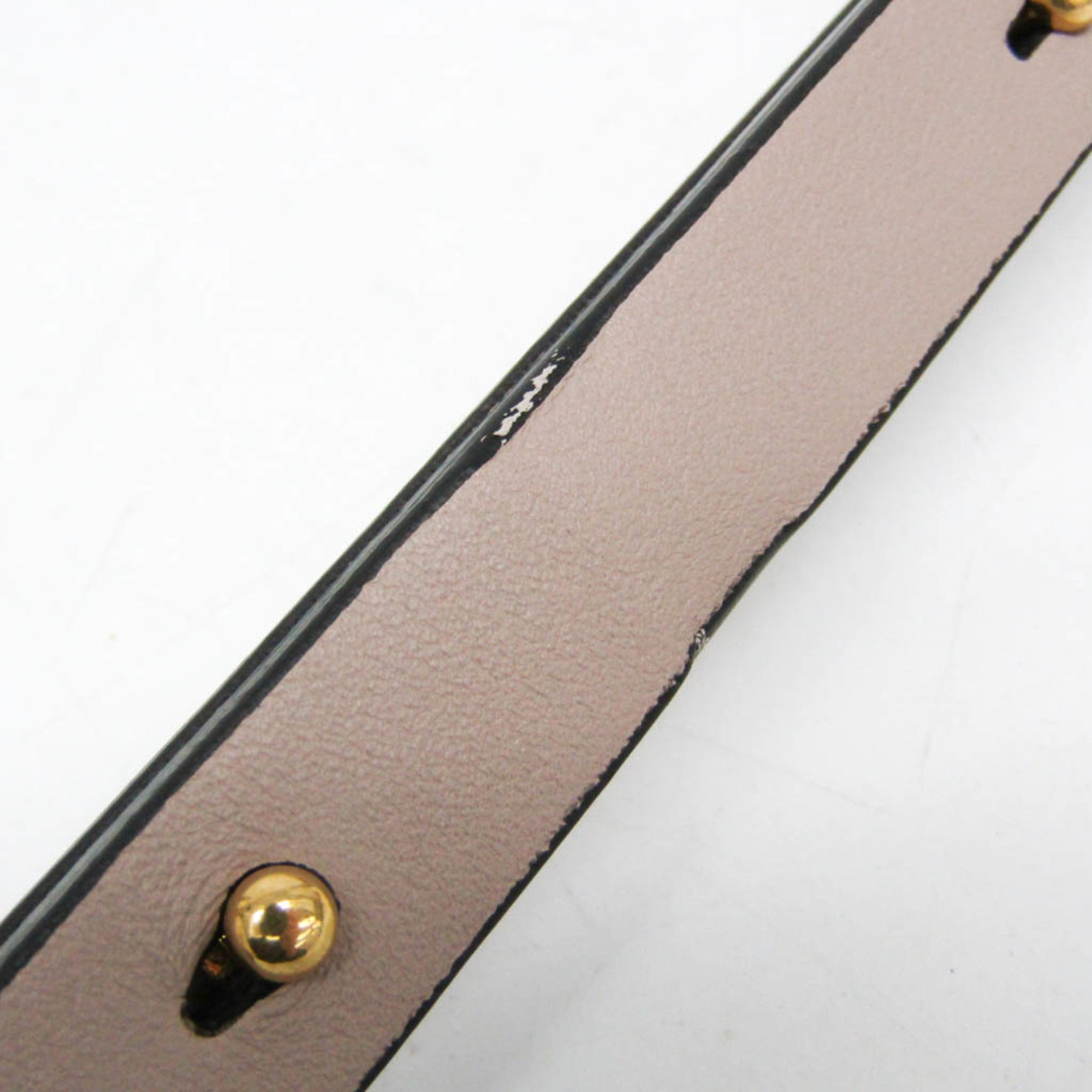 Valentino Garavani V Logo Escape · Leather