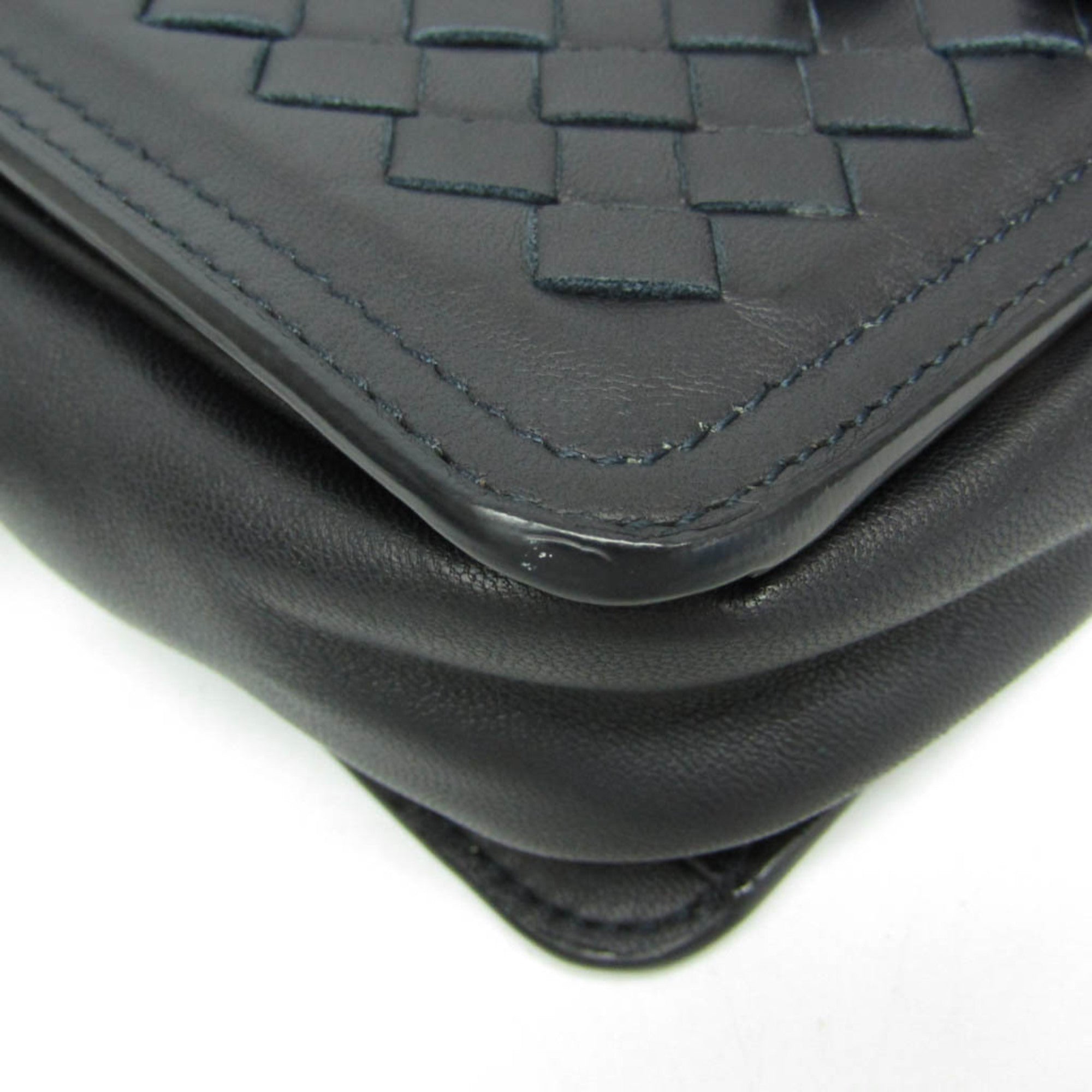 Bottega Veneta Intrecciato · Leather