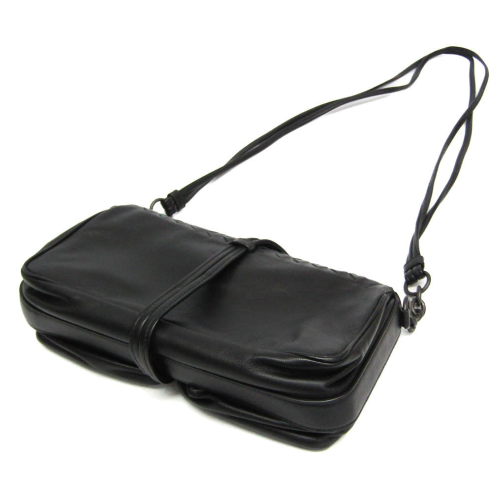 Bottega Veneta Intrecciato · Leather