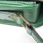 Louis Vuitton Cartouchière · Epi