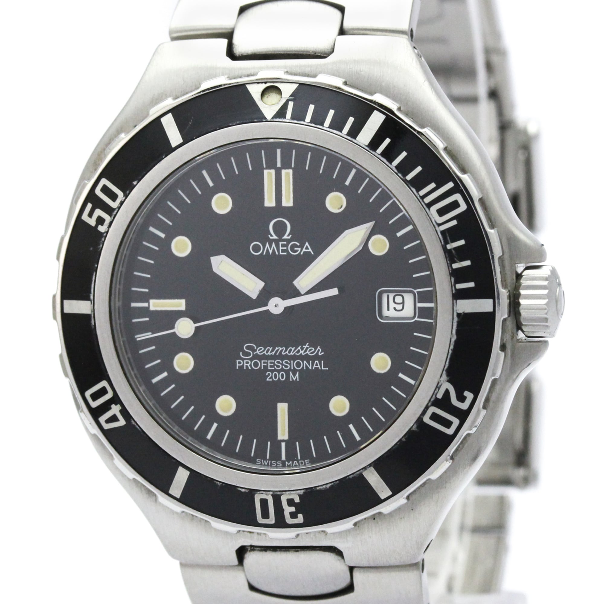 Omega Seamaster Professional 200M · Steel