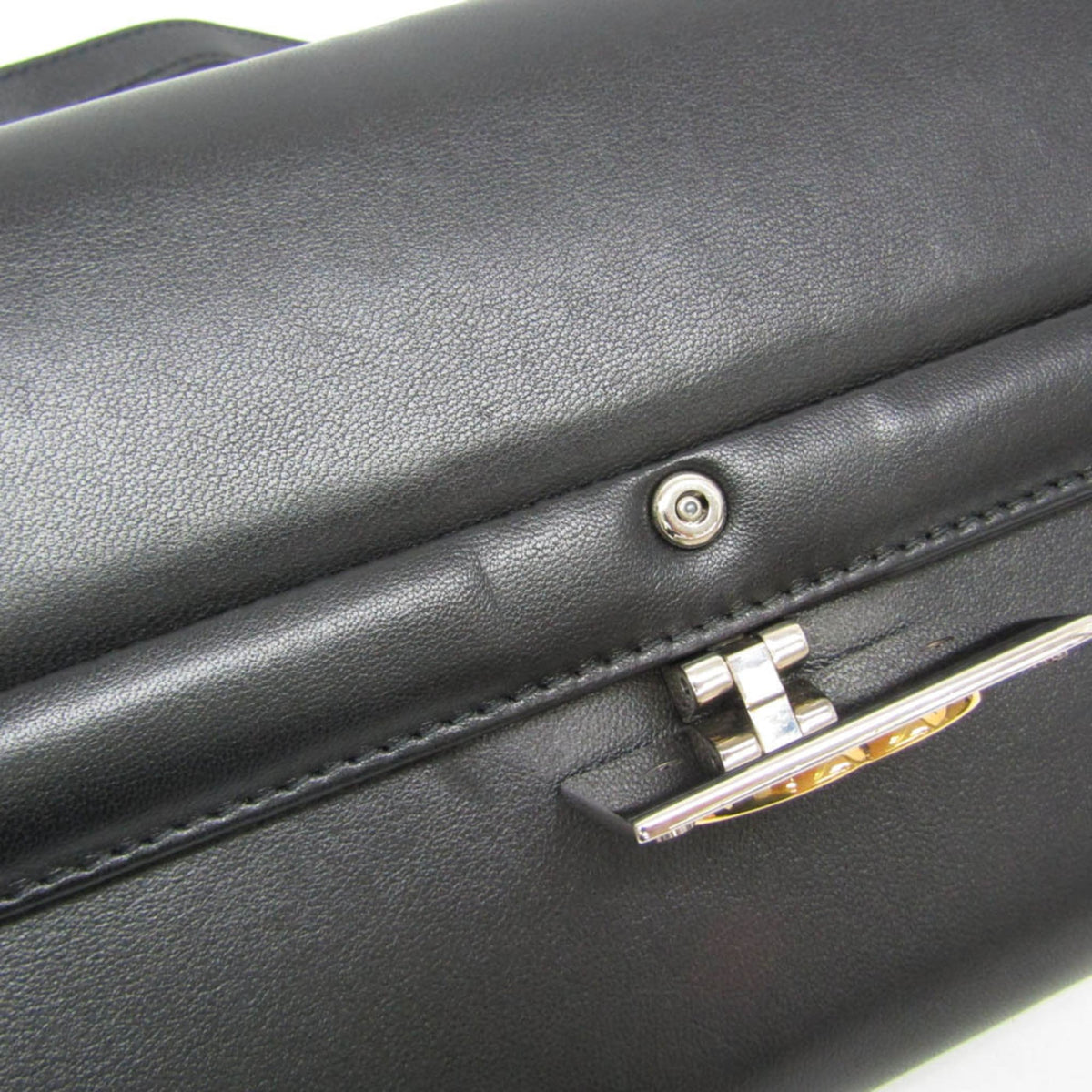 Gucci Interlocking · Leather Clutch
