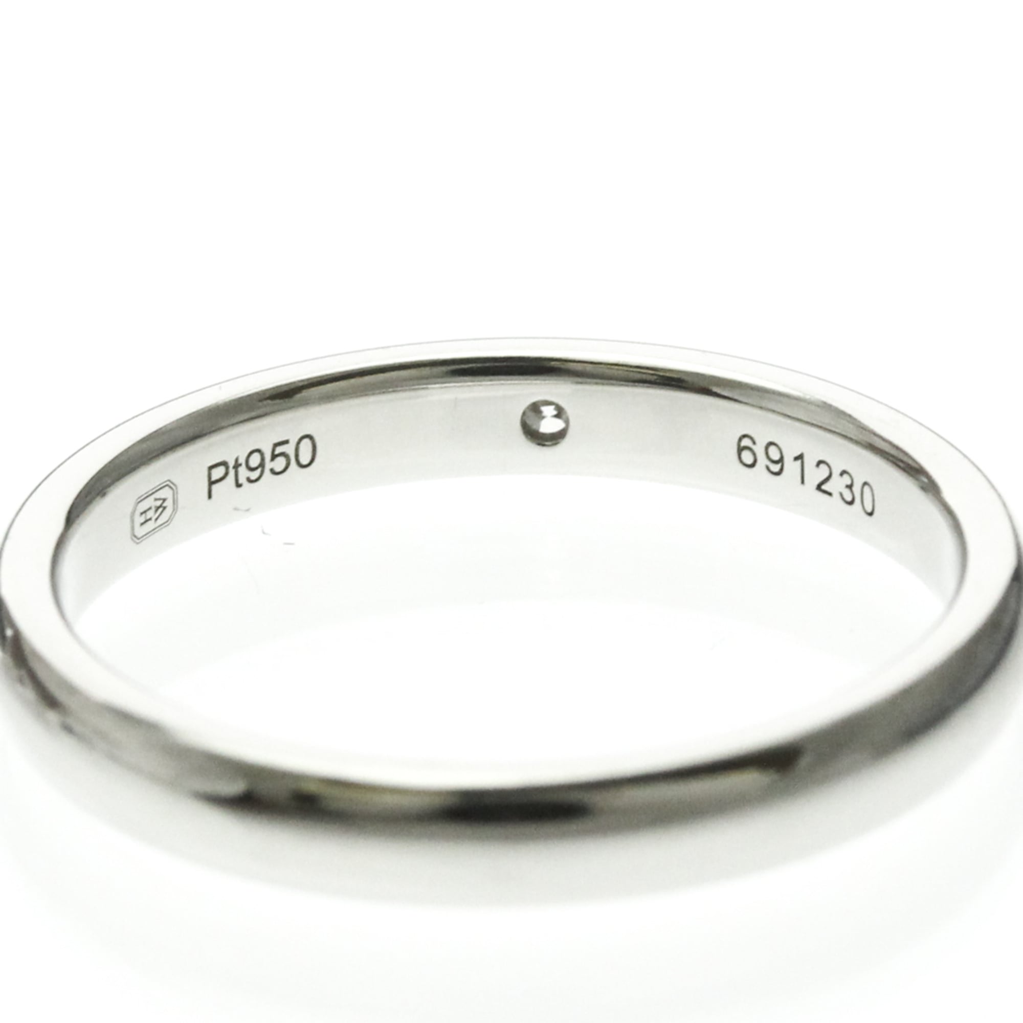 Harry Winston Wedding Band · Platinum · Diamond