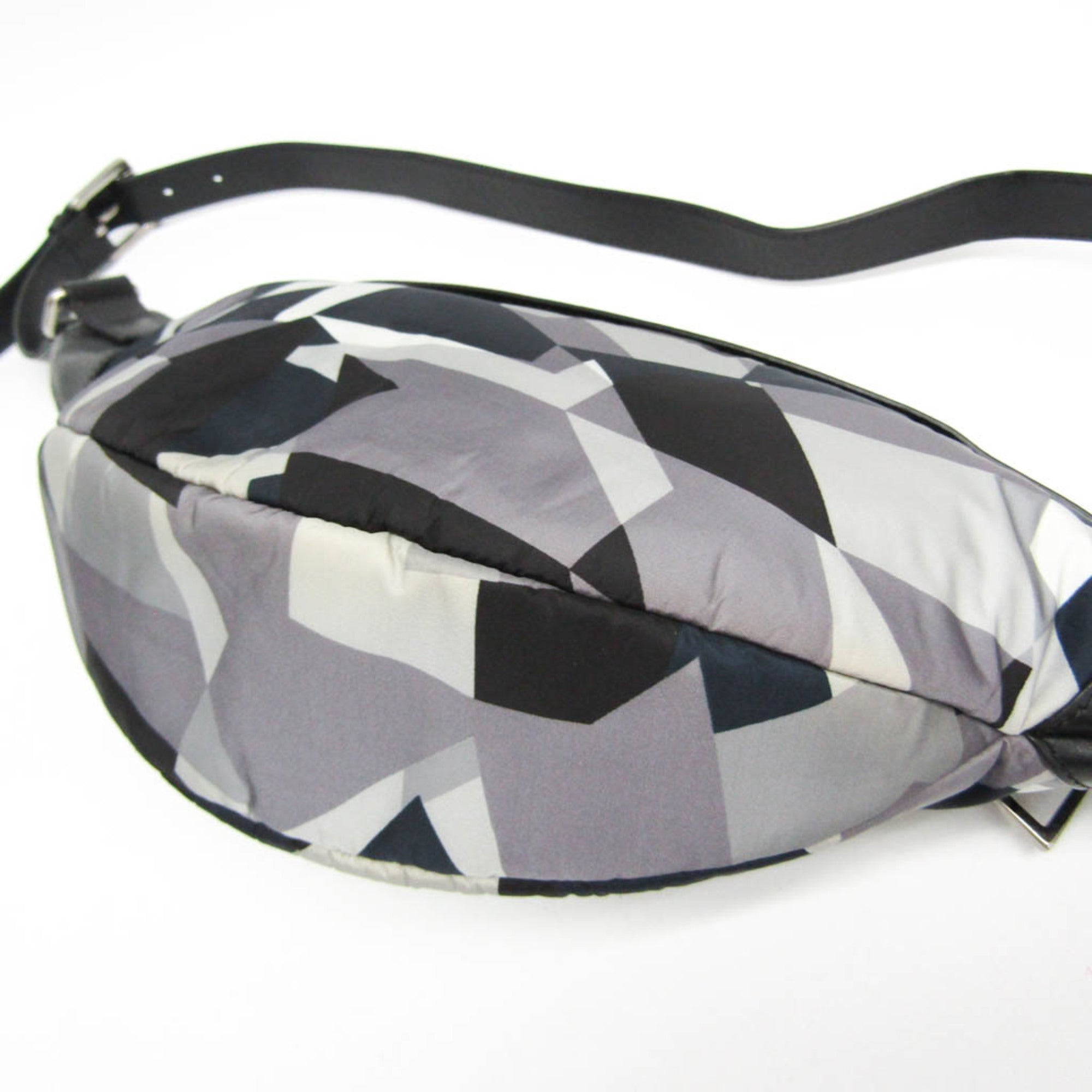Jimmy Choo Derry · Star Studs