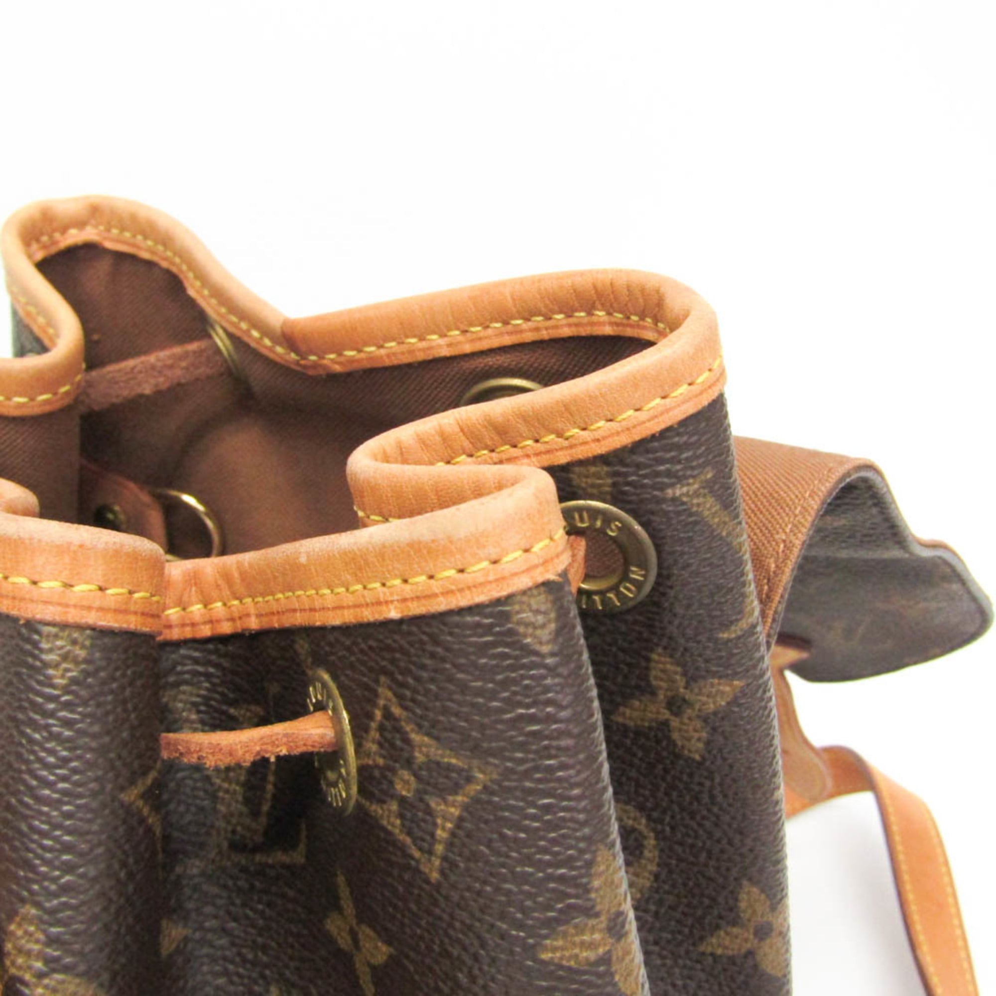 Louis Vuitton Montsouris MM · Monogram