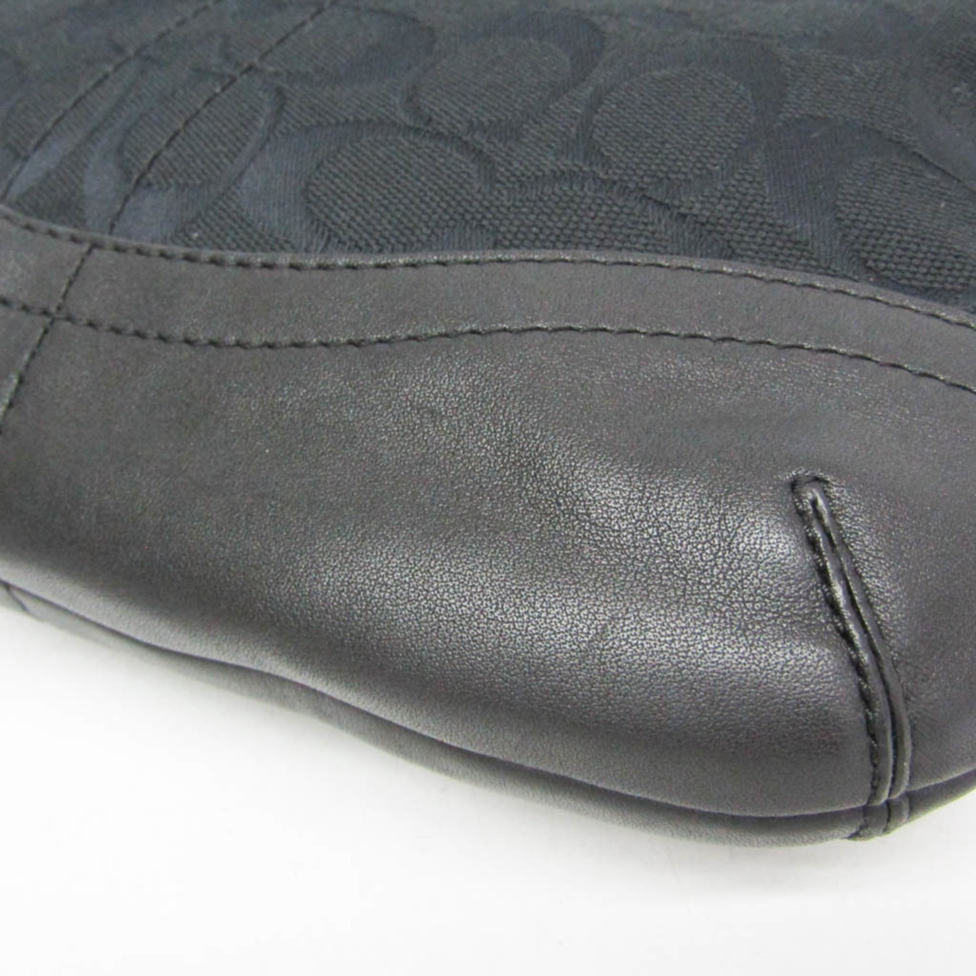 Coach Signature · Canvas & Leather