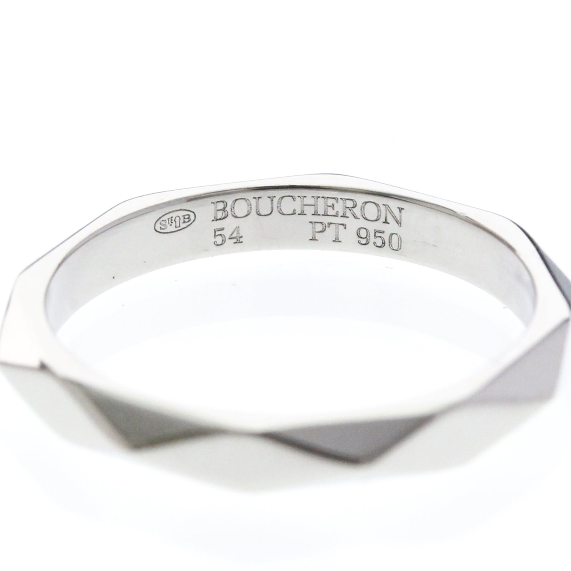 Boucheron Faceted · Platinum