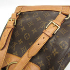 Louis Vuitton Montsouris MM · Monogram