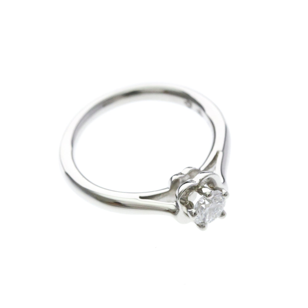 Chanel Camellia · Platinum · Diamond