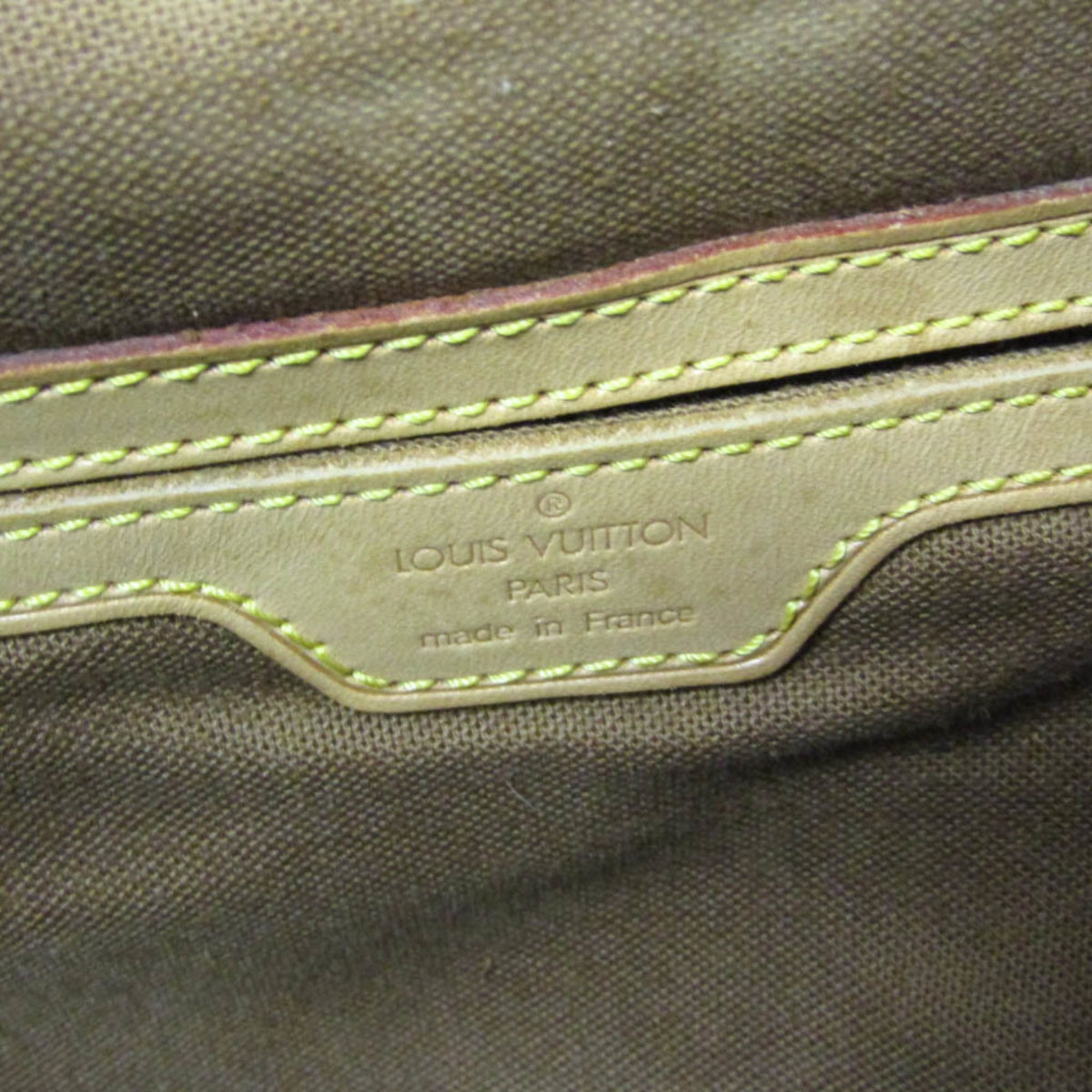Louis Vuitton Montsouris GM · Monogram